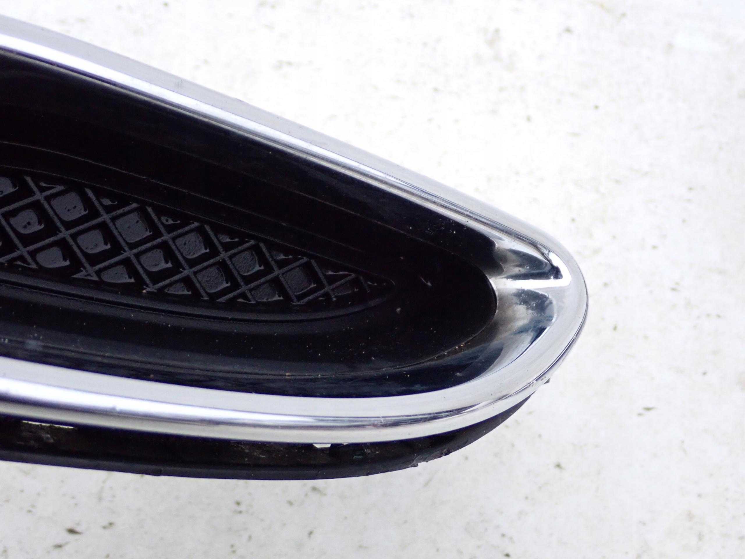 MERCEDES GLE W292 CHROM spoiler left rear part