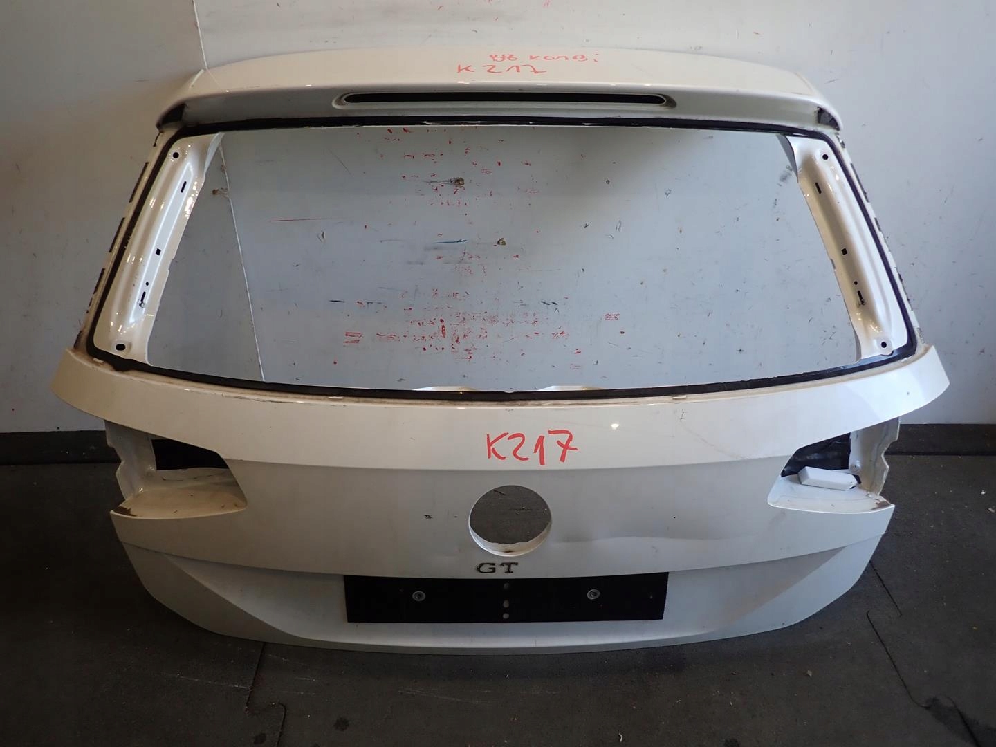 kapota VW PASSAT B8 KOMBI 2014- 3G