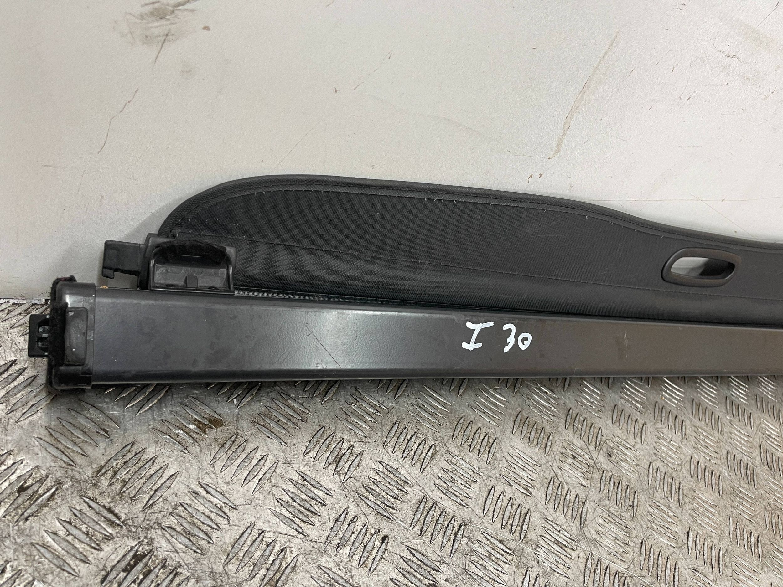 blinds boot HYUNDAI I30 and 1 07- KOMBI CW