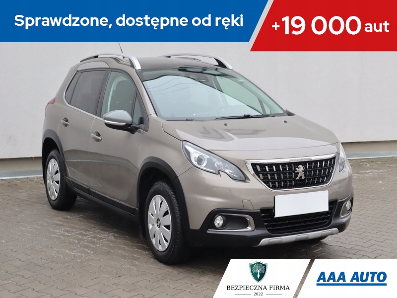 Peugeot 2008 1.2 PureTech, Salon Polska