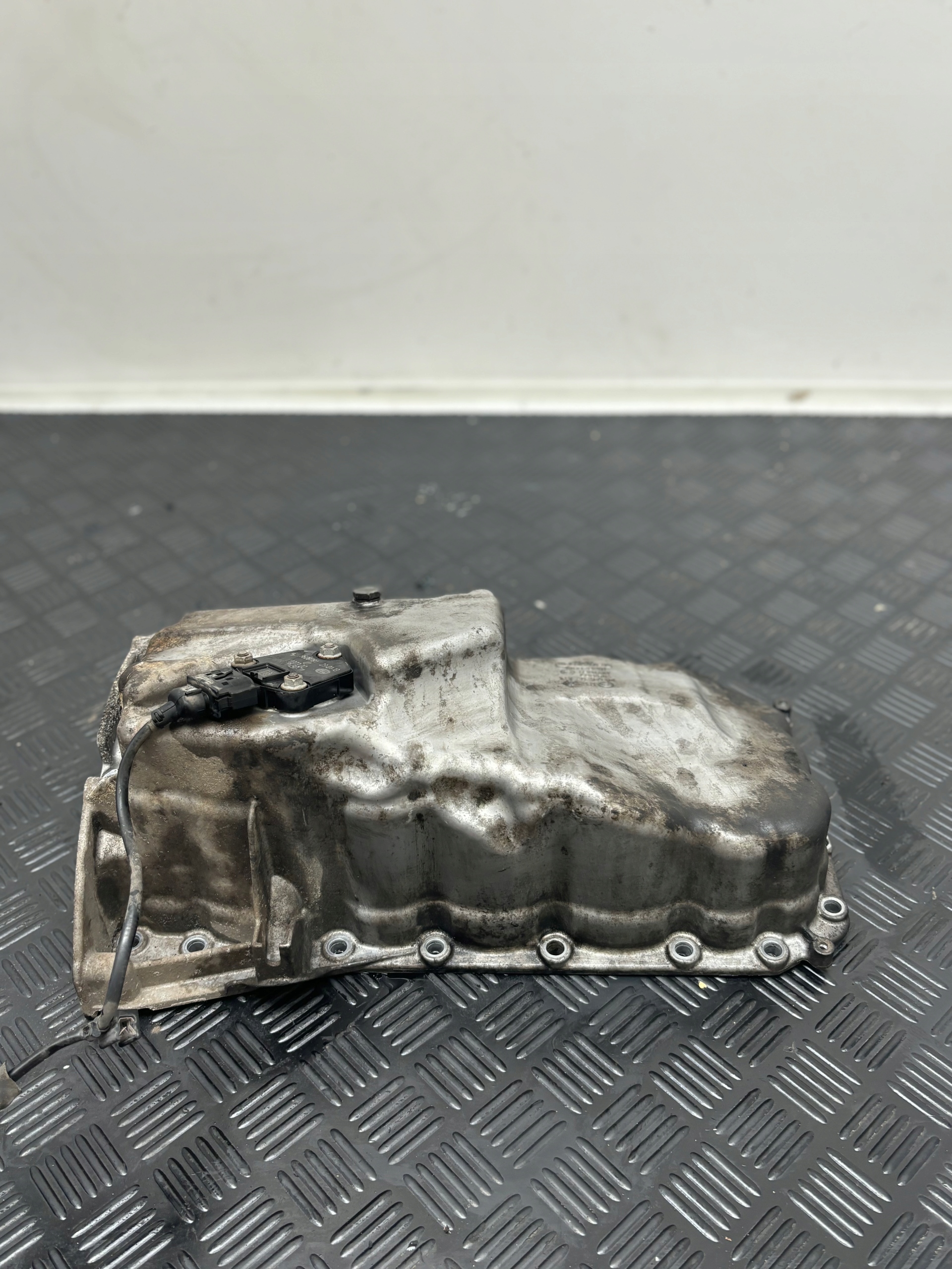 BMW F10 F20 F30 2.0D MISA OLEJOWA 7812360 N47D20C CZUJNIKIEM OLEJU WTYCZKA