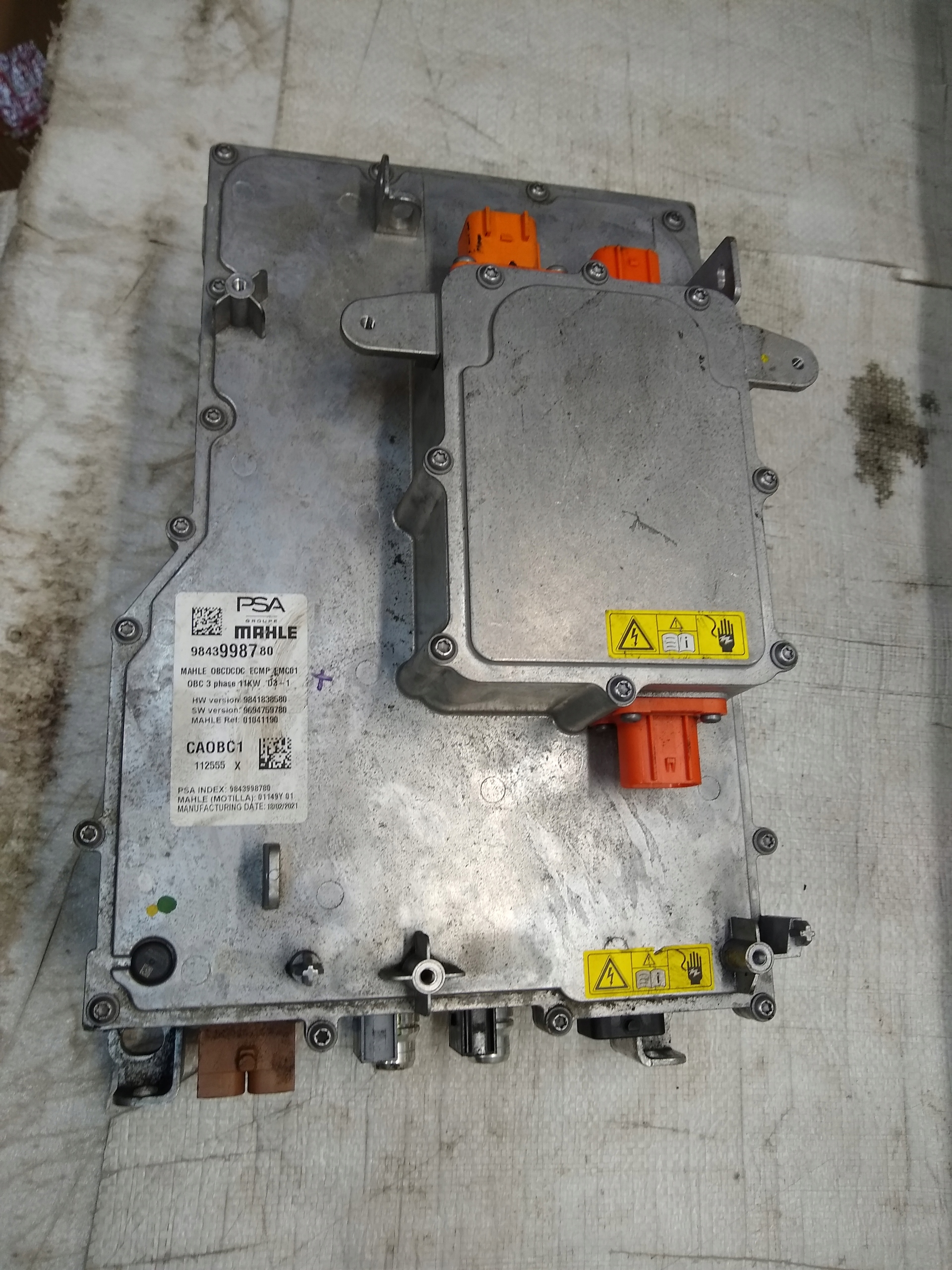 FALOWNIK KONWENTER MODUŁ HYBRYDA PEUGEOT 208 CORSA F CITROEN C4 9843998780