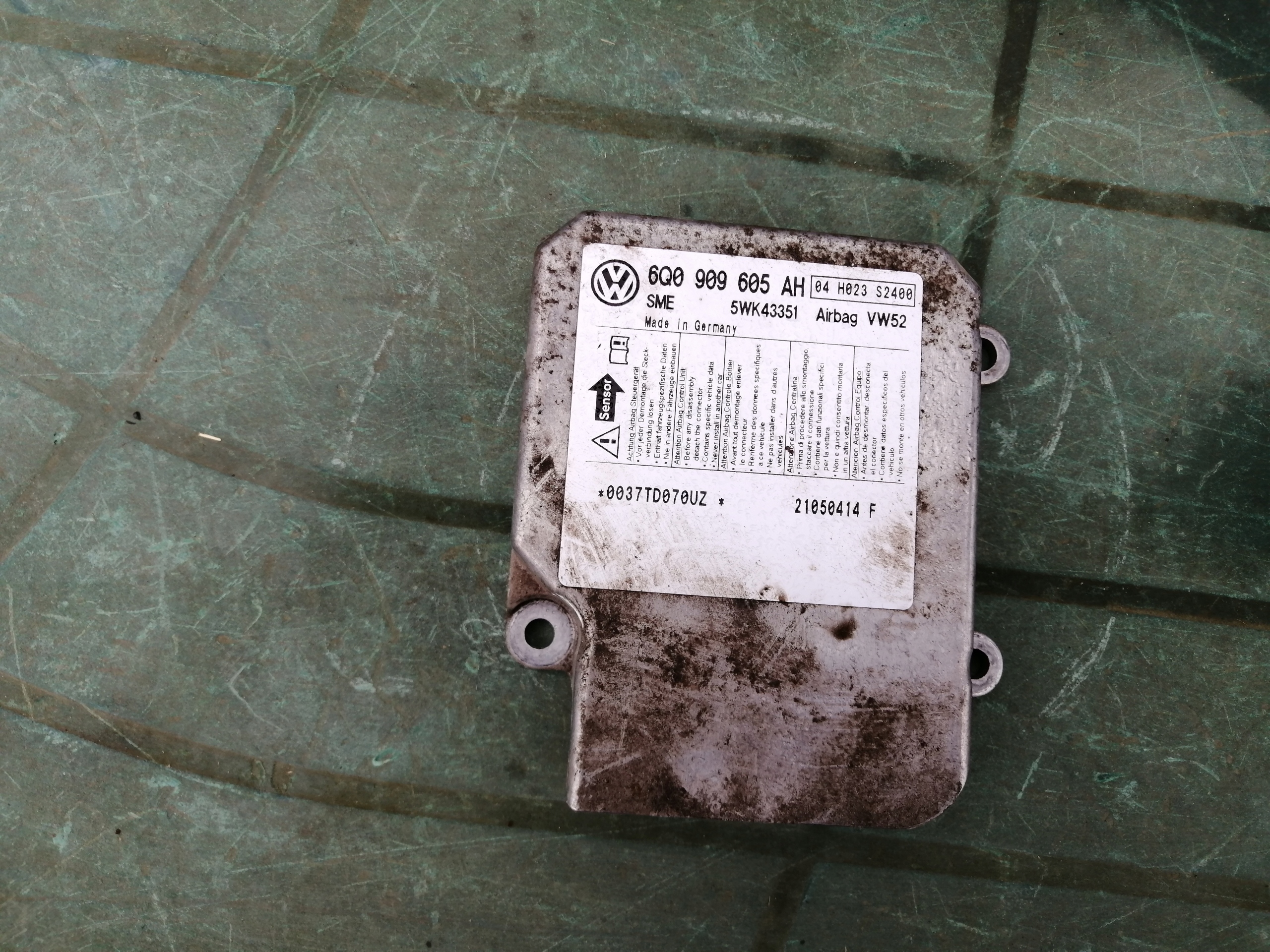 Moduł airbagu VW Caddy III 6Q0909605AH