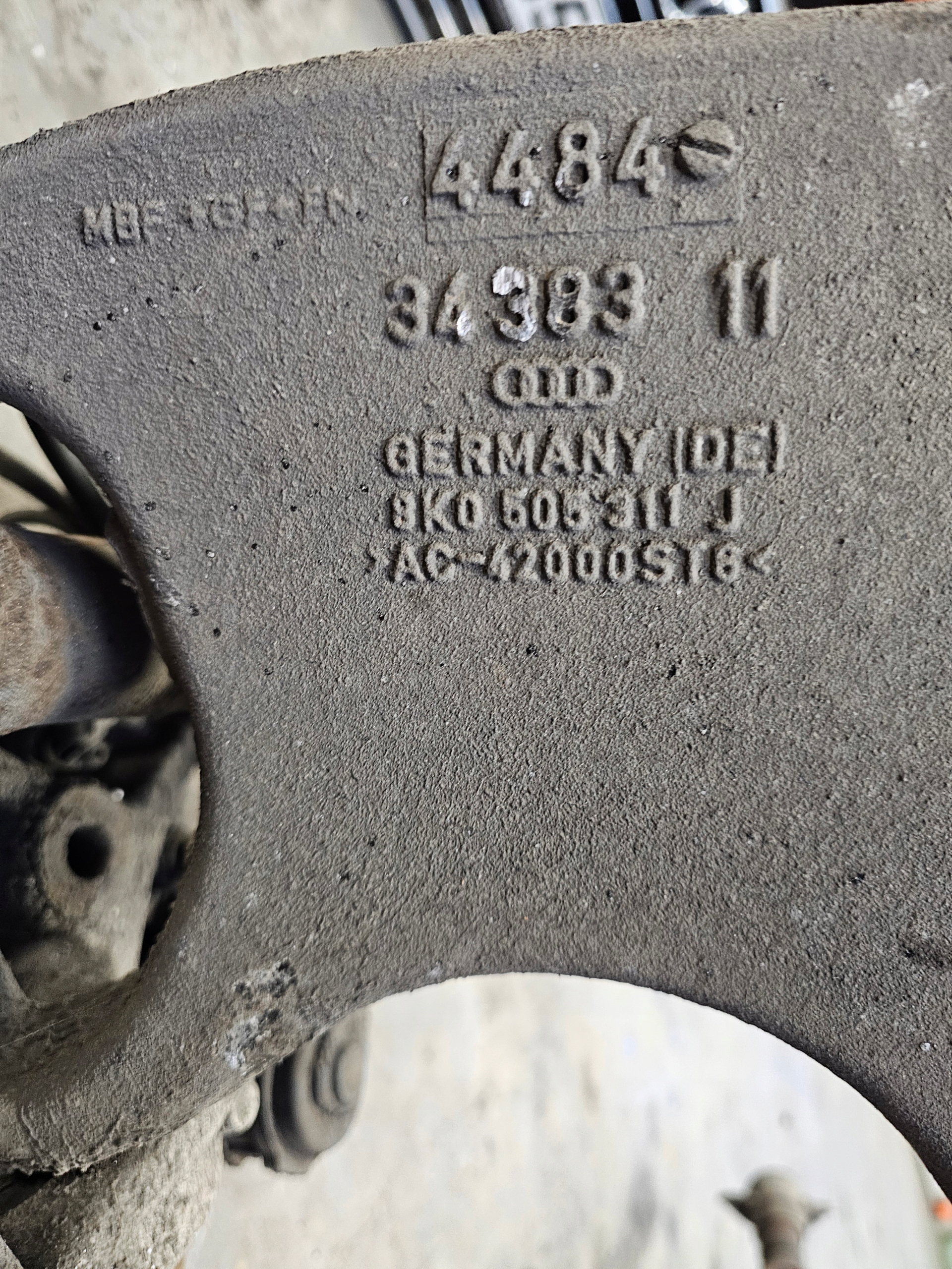 AUDI A6 C7 swing MCPERSON left rear part rear