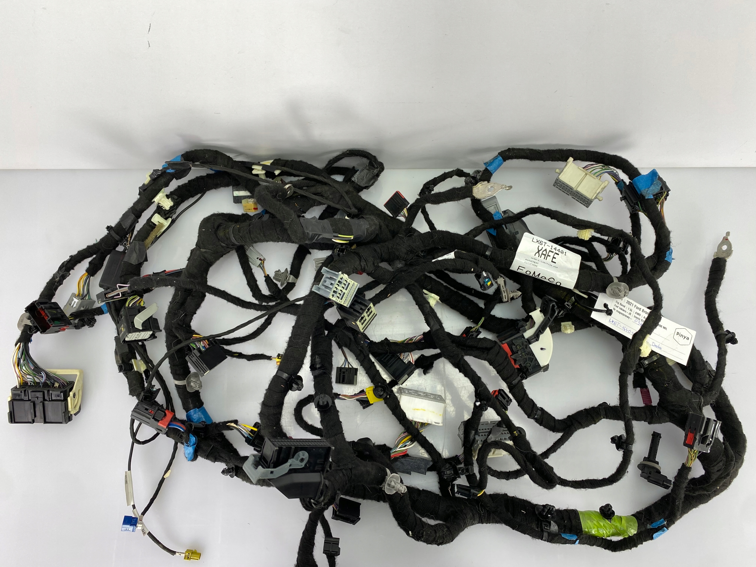 bundle of the dashboard Ford Bronco Sport 2020+ USA