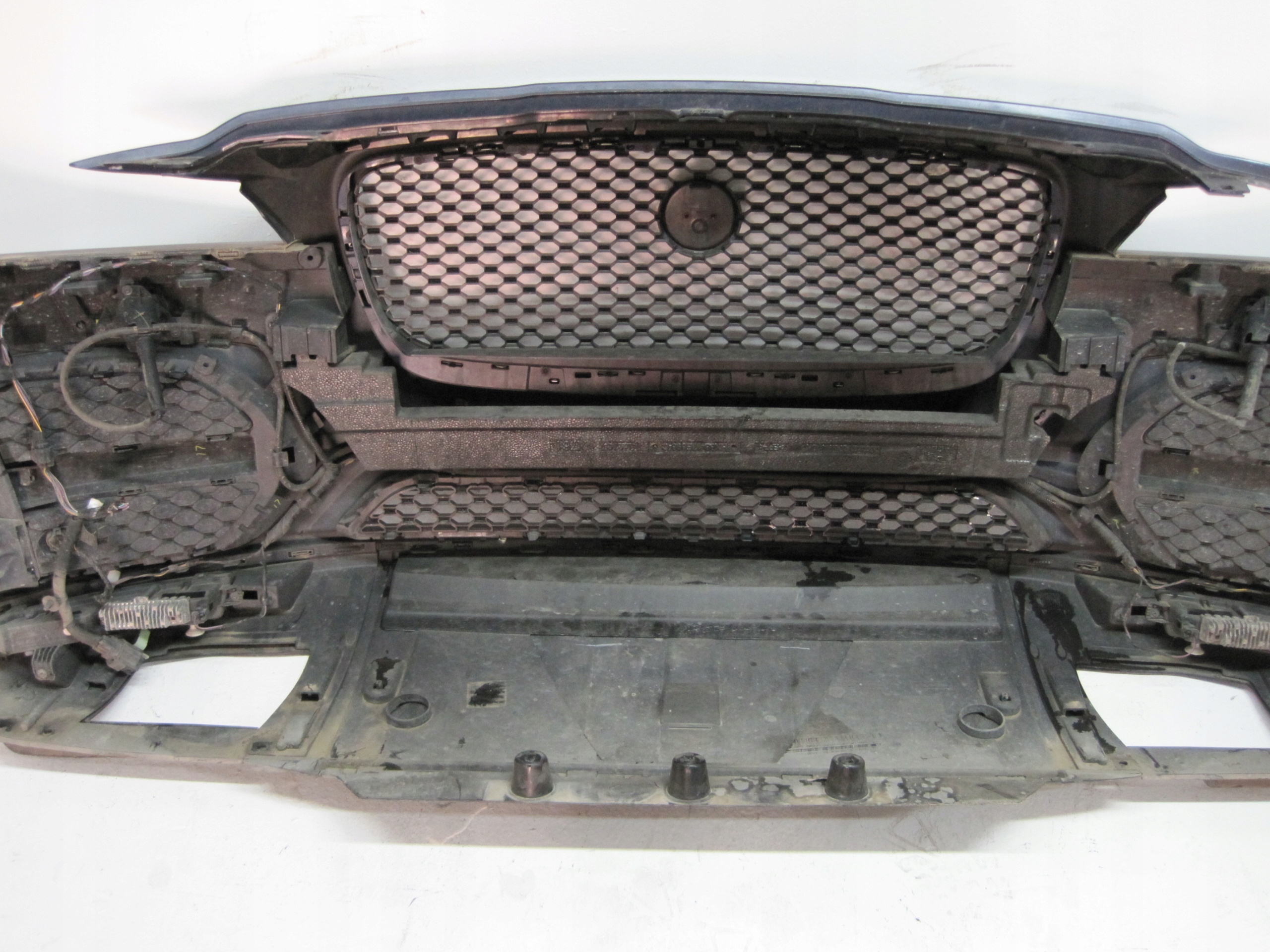 bumper JAGUAR F PACE 4 PDC 18R XENON front front