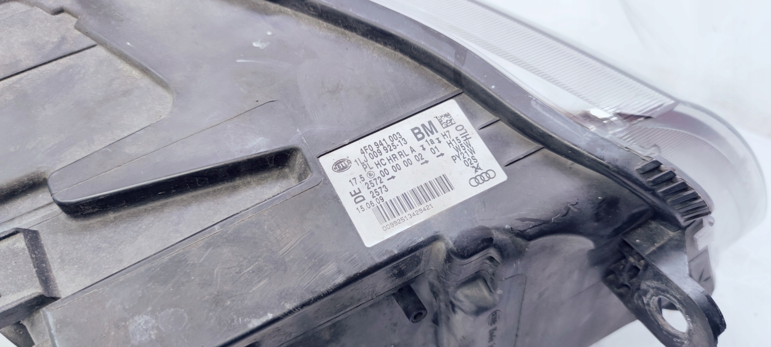 REFLEKTOR links AUDI A6 C6 LIFT 4F0941003BM UK