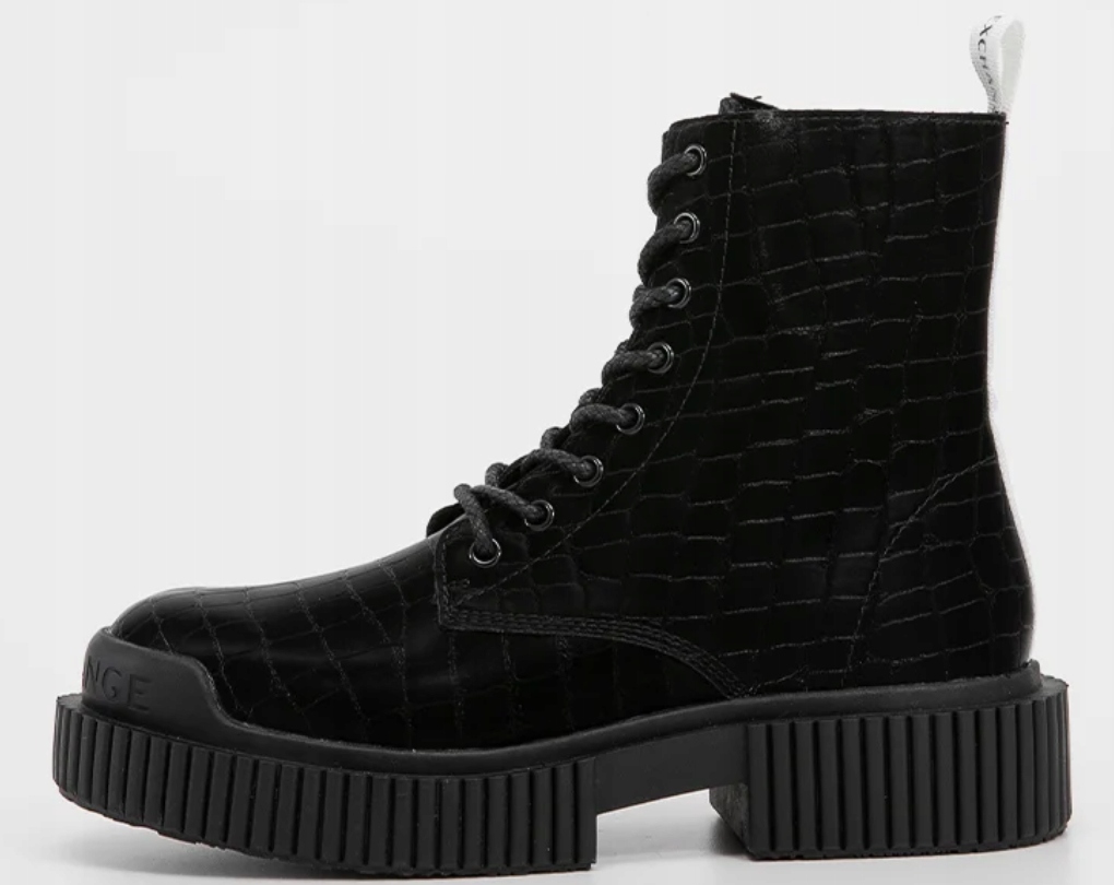 Armani Exchange Kotníkové Boty XDM005 XV626 vel 37