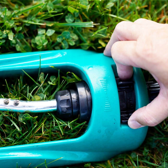 ZRASZACZ OGRODOWY LINIOWY OSCYLACYJNY DO TRAWNIKA AŻ = 15 DYSZ MOSIĘŻNYCH EAN (GTIN) 5908278961946