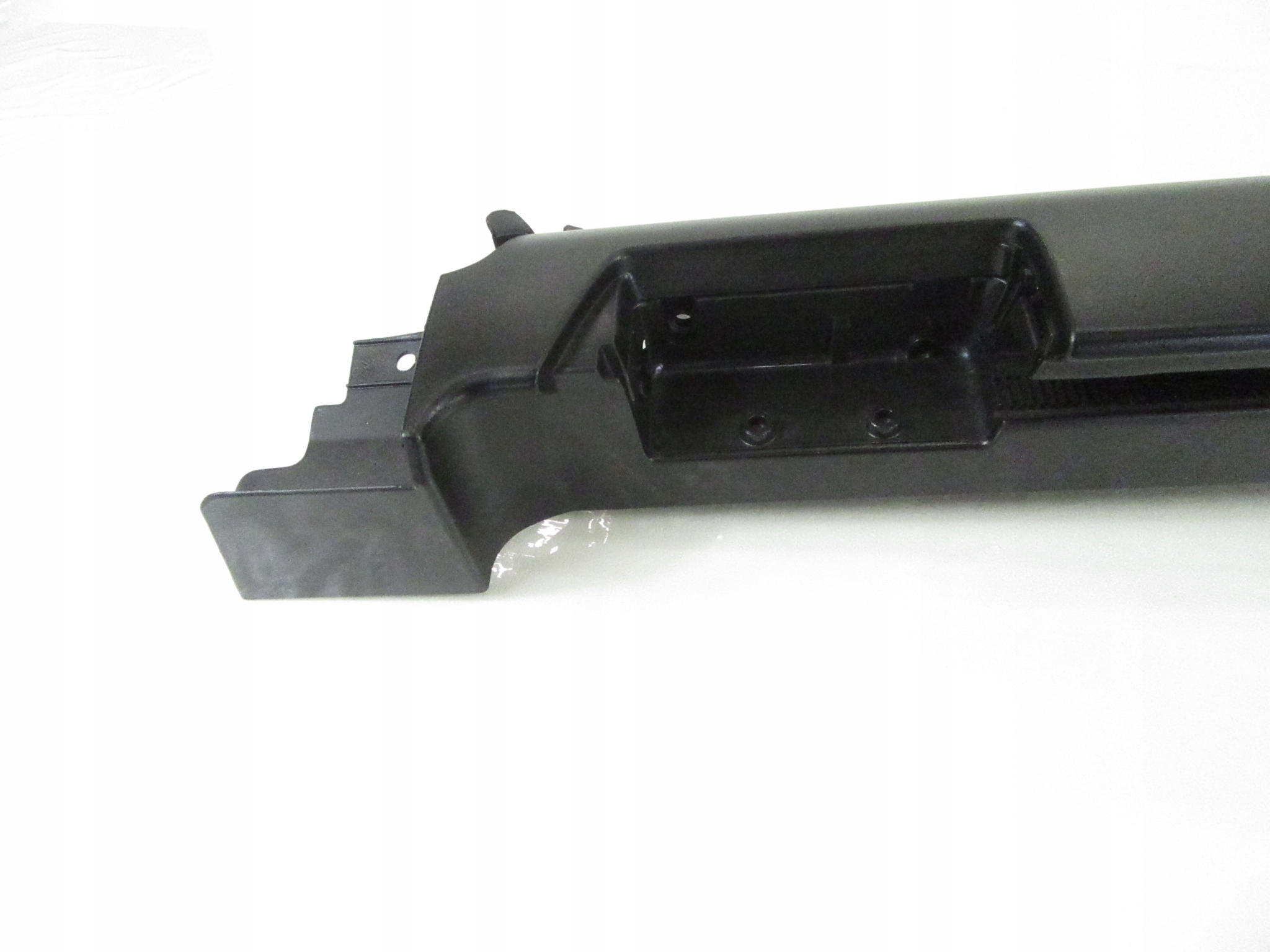 bracket holder rolety boot right rear part BMW e53 X5