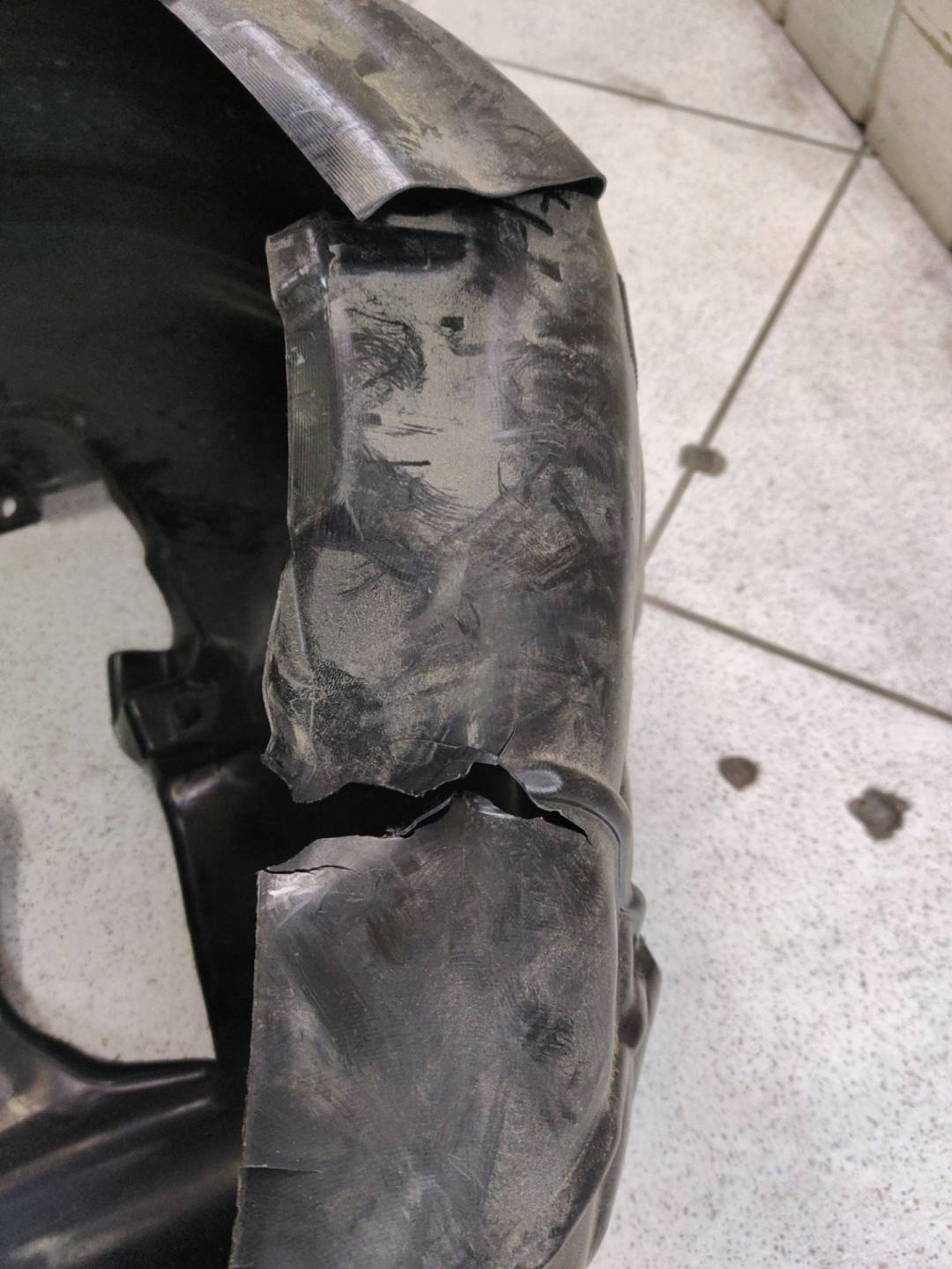 mudguard rear part left side Subaru Legacy 6 facelift BN 2019 59122AL06A