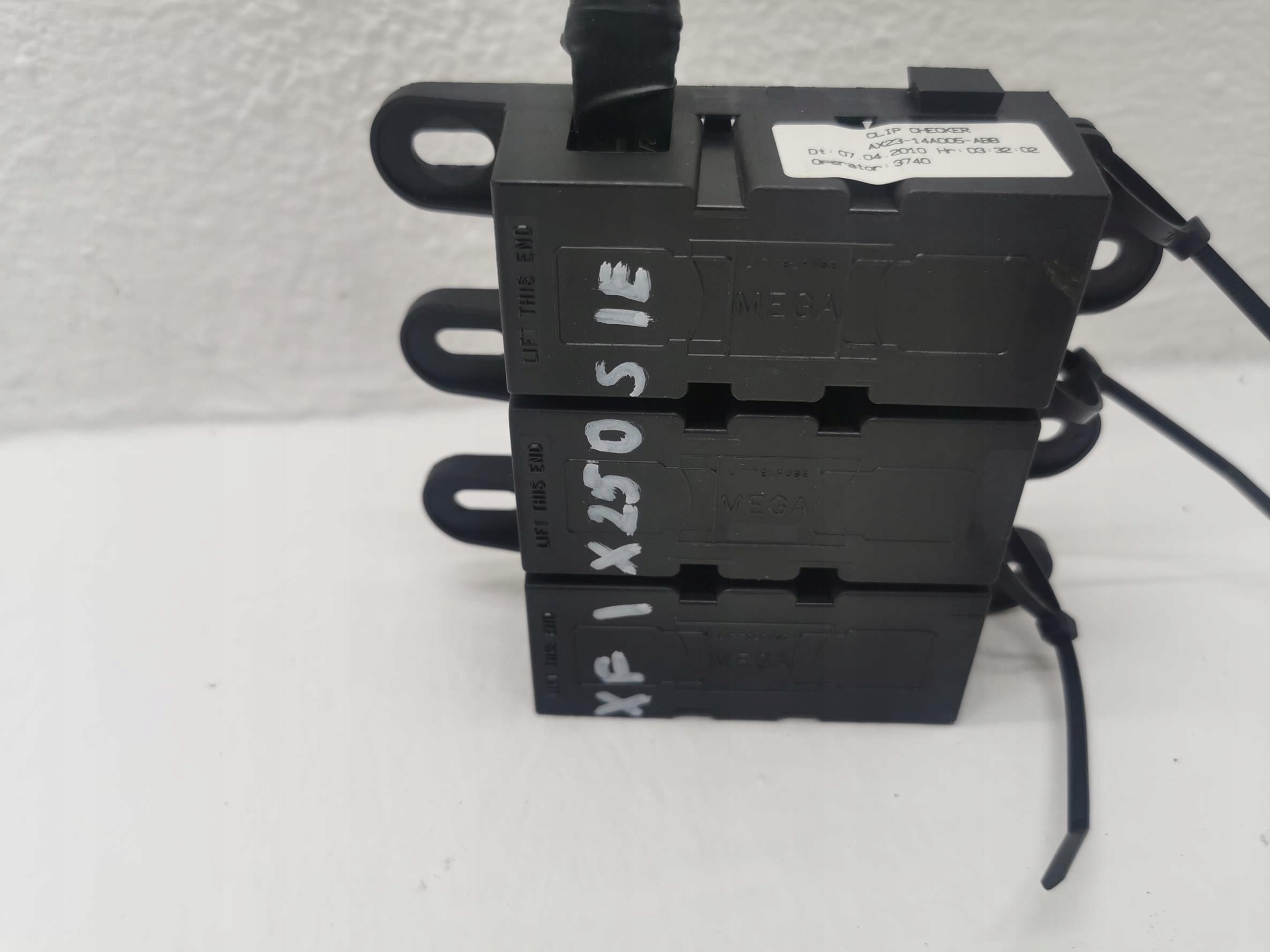 terminal plus JAGUAR XF and X250 AX23-14A005-ABB
