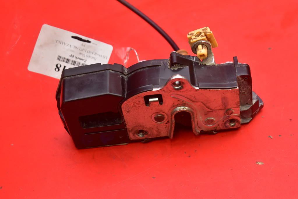 lock door right front front R25845459 SATURN VUE 2 II OPEL ANTARA 07-10