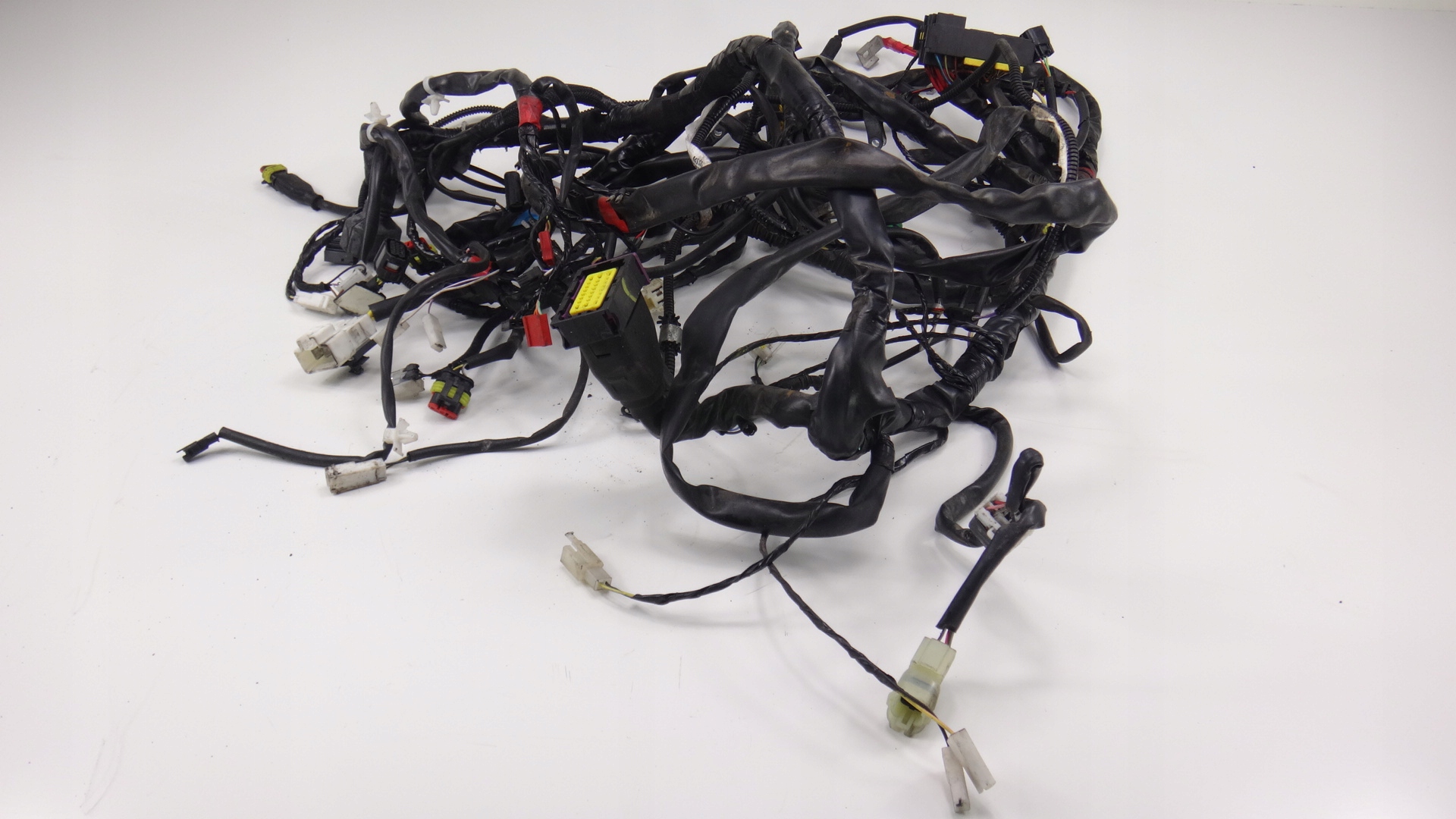 12152TU020 - ЕЛЕКТРОПРОВОДКА PIAGGIO MP3 YOURBAN