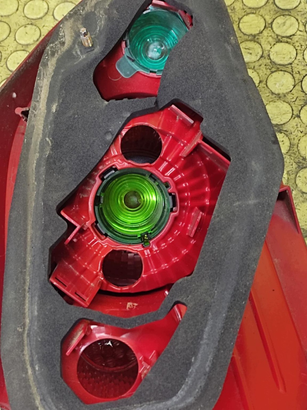 PEUGEOT 307 light right rear part 557674