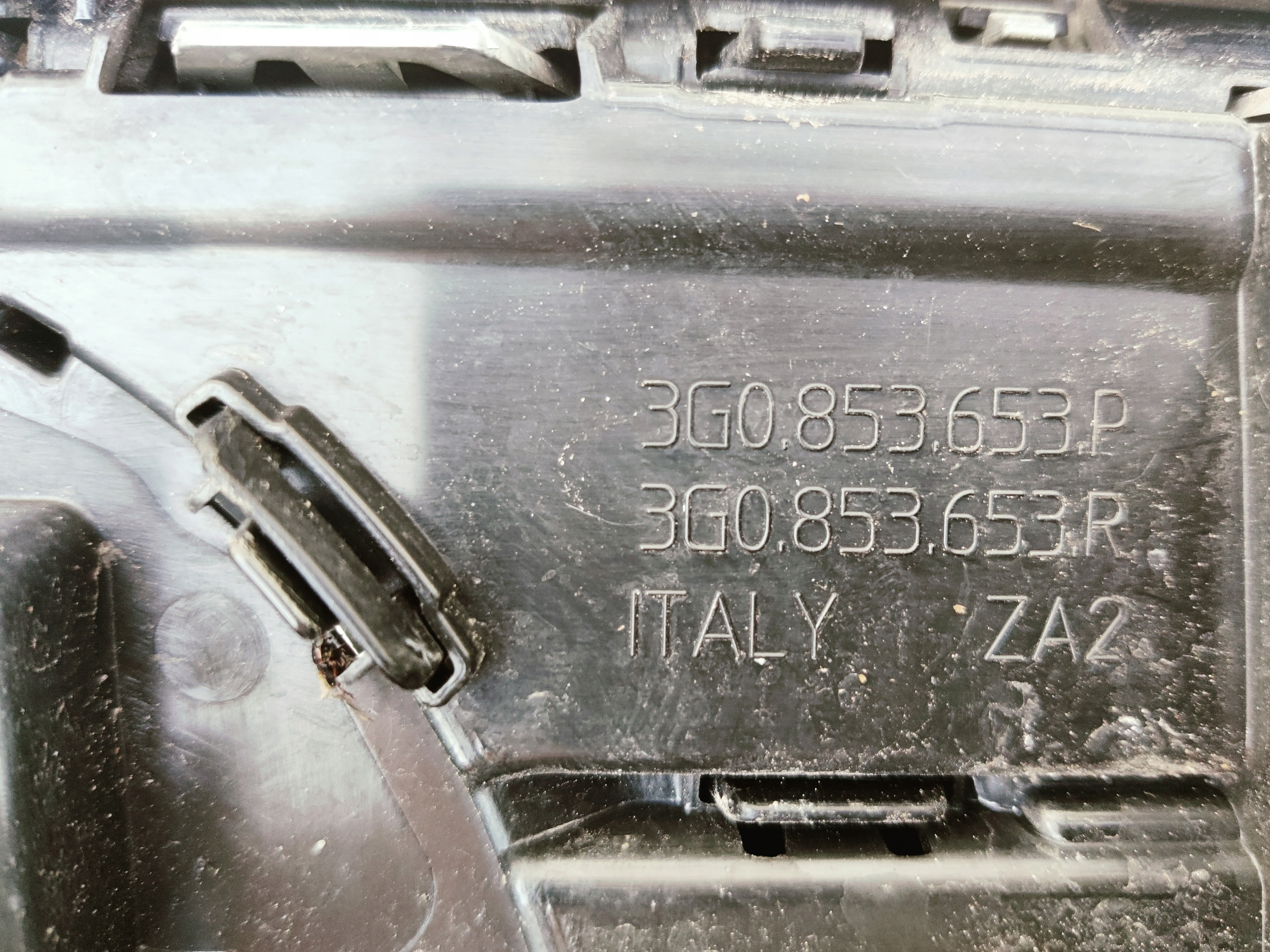 VW Passat B8 Kühlergrill FRONTGRILL Kühlergitter 3G0853653P - Thumbnail 5