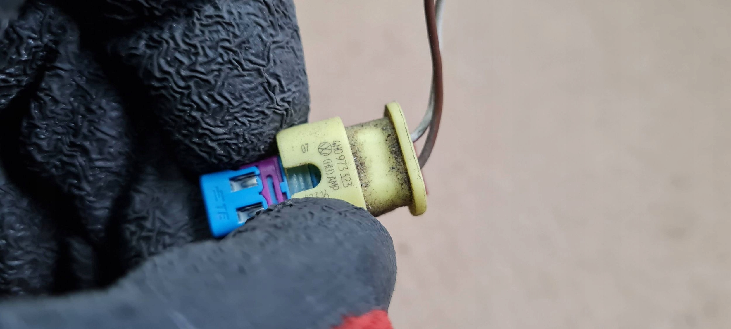 A4 B9 8W impact sensor connecting spoiler 4M0959651 A5 8W Q7 4M Q5 80A