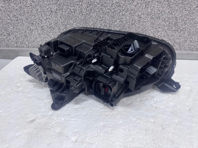 light right Volvo XC90 II Full Led Active High Beam Przedlift 2017 3 moduly
