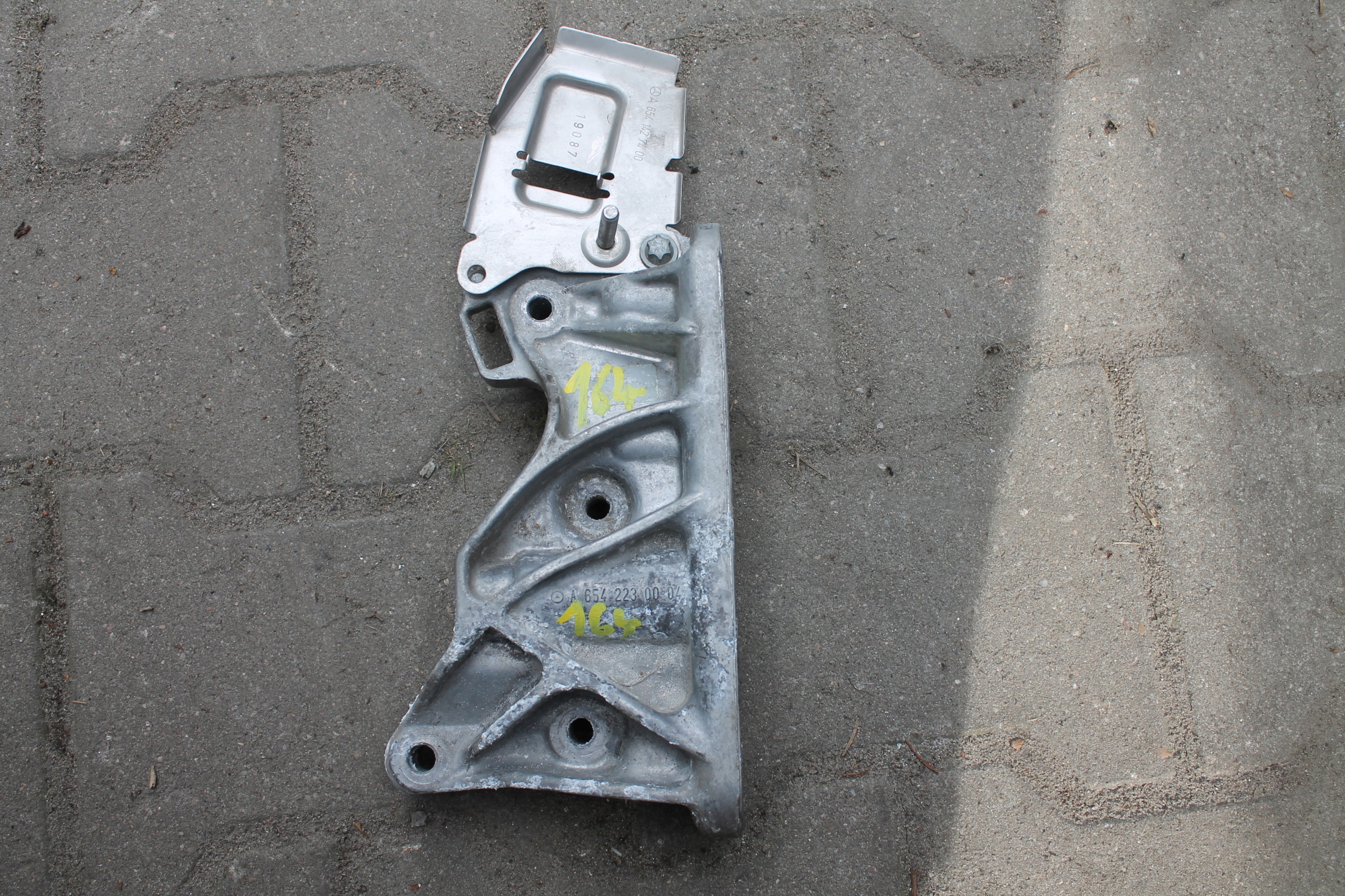164. Support MERCEDES A6542230004