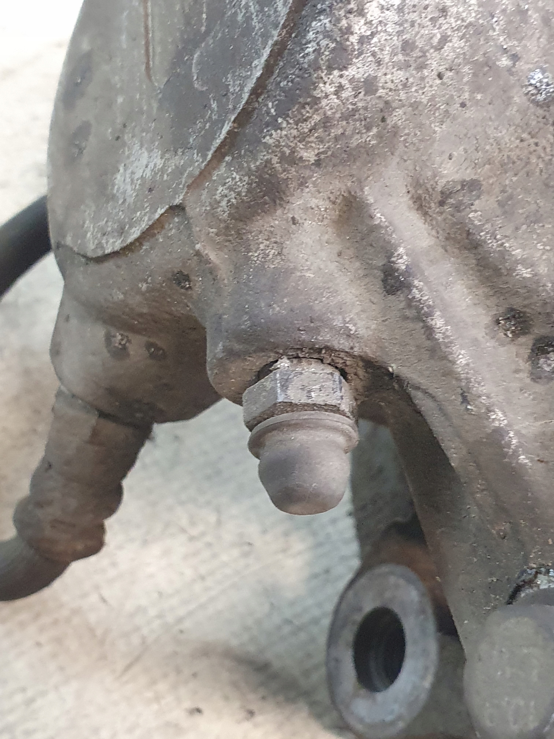caliper brake left front 295X28 MERCEDES W212 2.2CDI 10r.