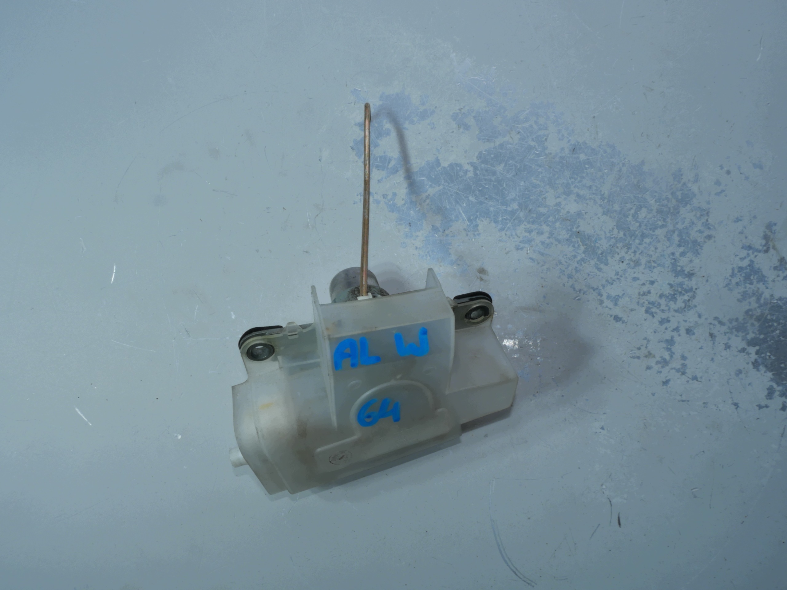button of a lock bonnet boot Audi A4 B5 8D 8D0862055
