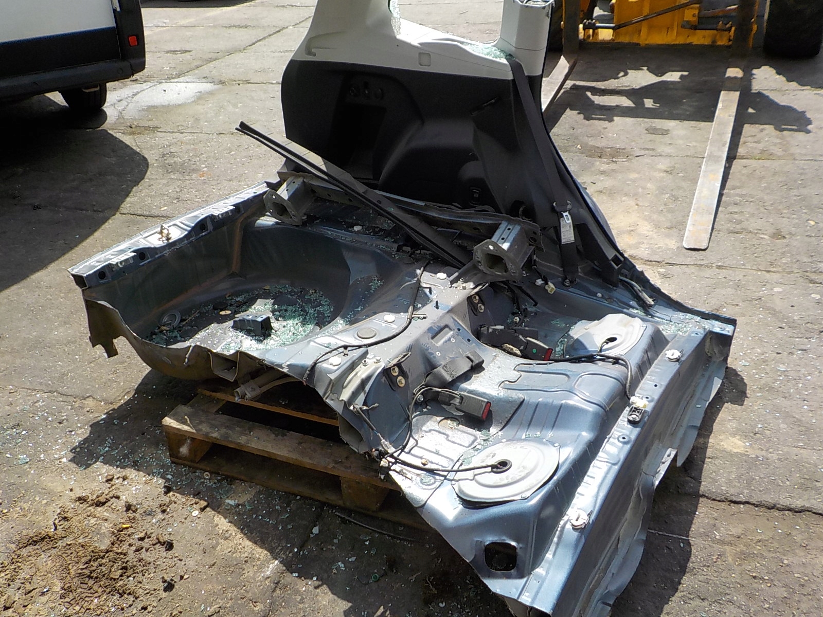 552 SUBARU FORESTER IV SJ ĆWIARTKA LEWA TYLNA BŁOTNIK LEWY TYŁ Typ samochodu Samochody osobowe