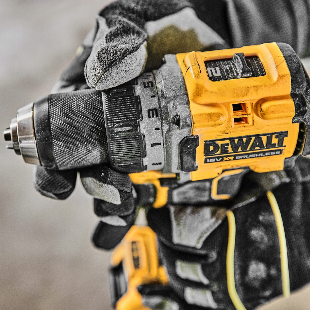 Wkrętarka 18V XR 90Nm 2-biegowa DeWALT DCD800N Napięcie (V) 18 V