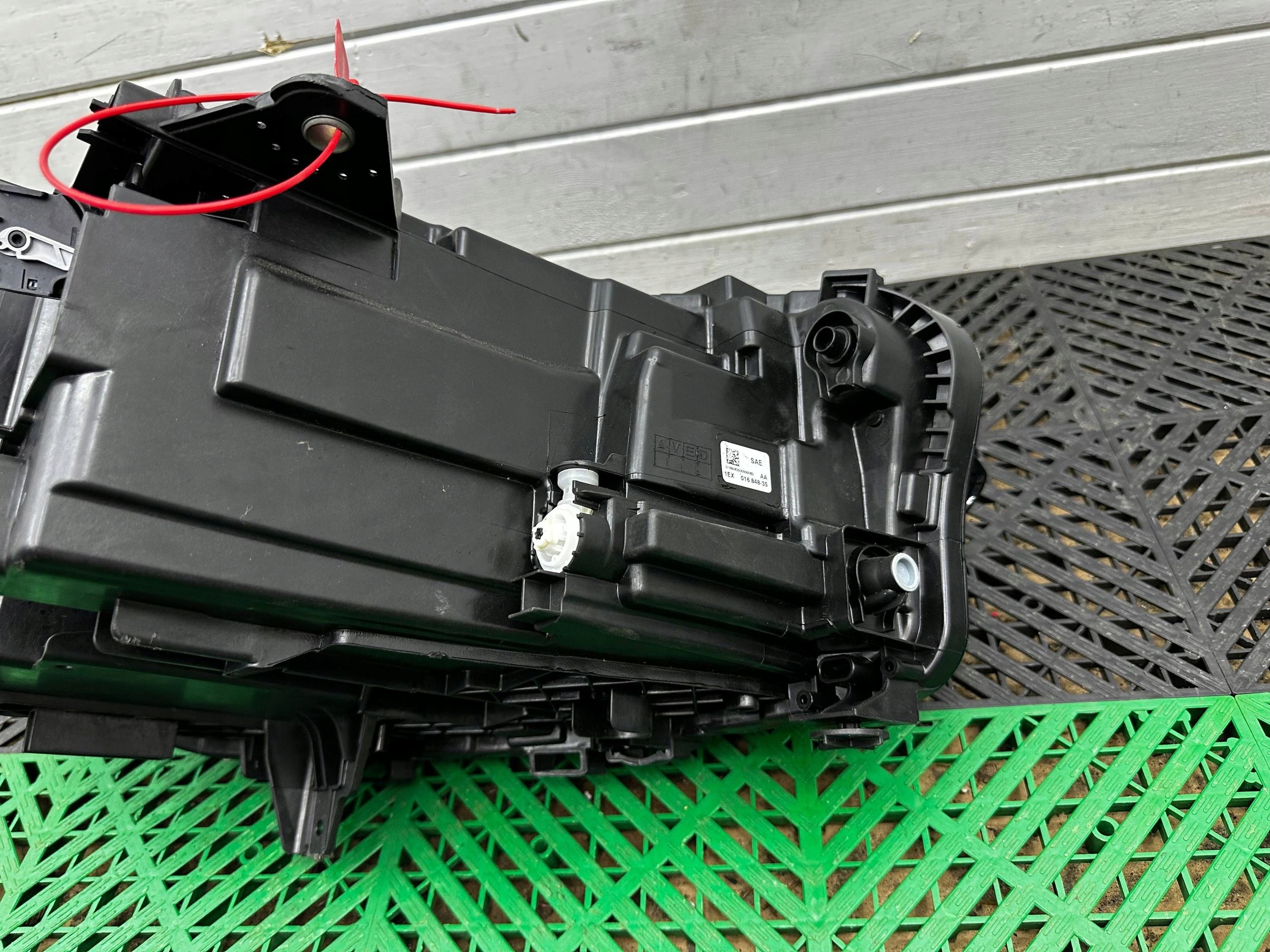 light front BMW X1 U11 USA BLACK SHADOW 5A5BD63