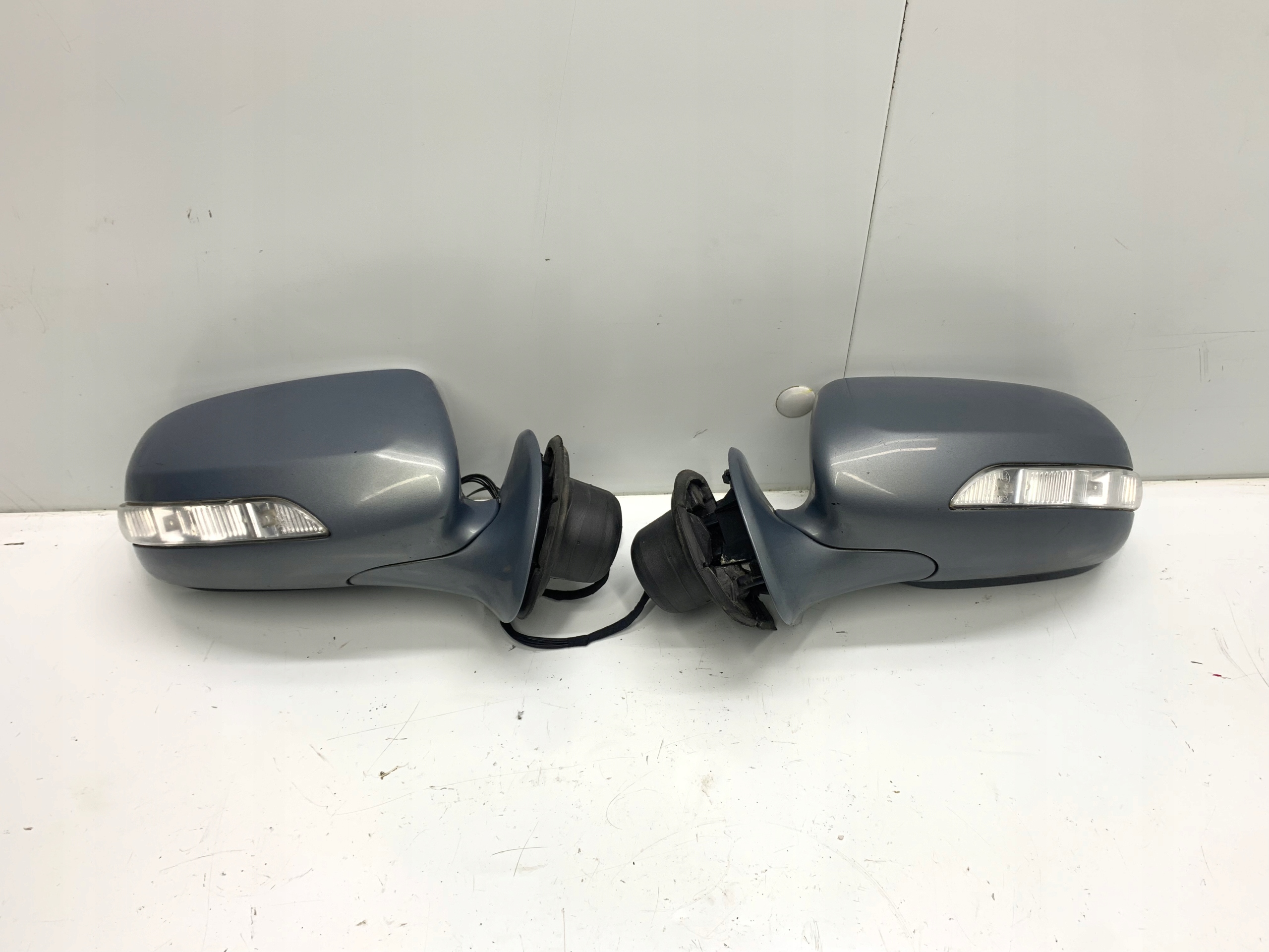 9 PIN LUSTRO lusterko PRAWE EUROPA ORYGINAŁ LIFT MERCEDES E W211 c747 747