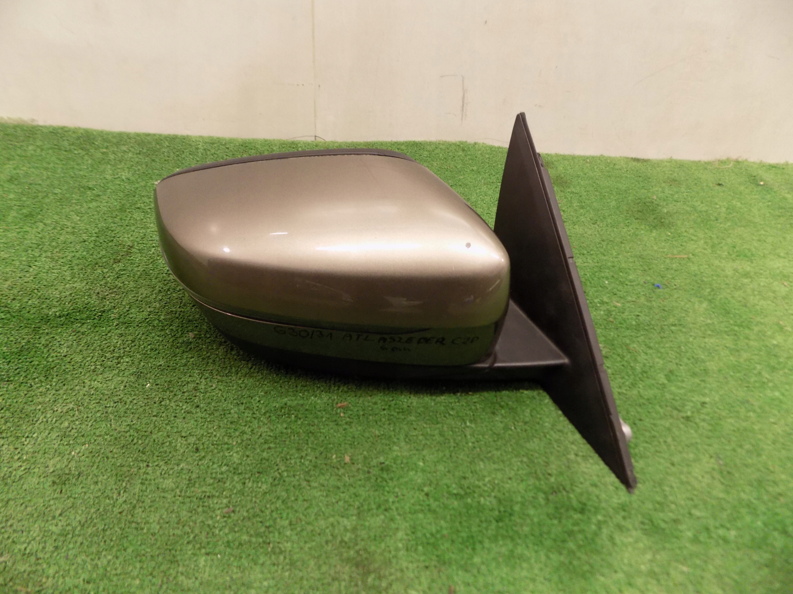 BMW 5 G30 G31 mirror right 6PIN