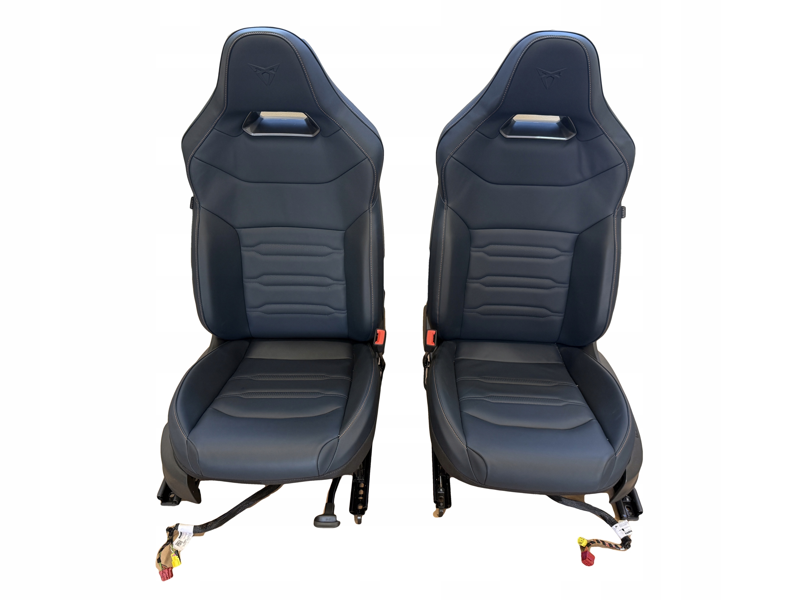 CUPRA ATECA LIFT Sitze vorne Leder