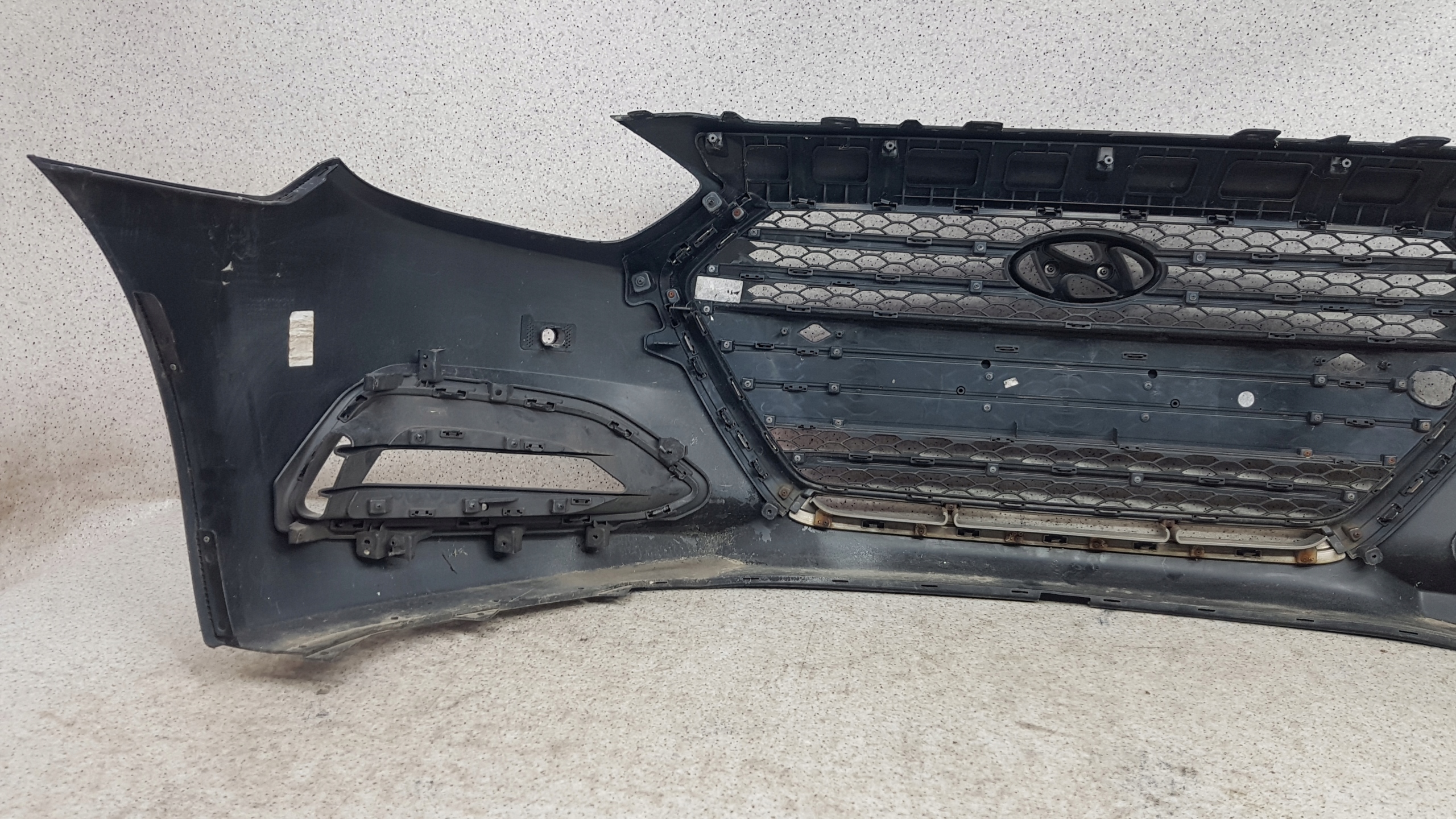 HYUNDAI I40 and 40 LIFT 2016 - bumper front 3756