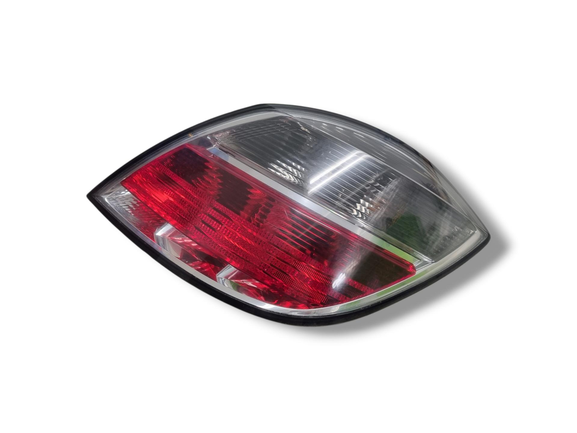 light rear right side Opel Astra H facelift 2010 13222325