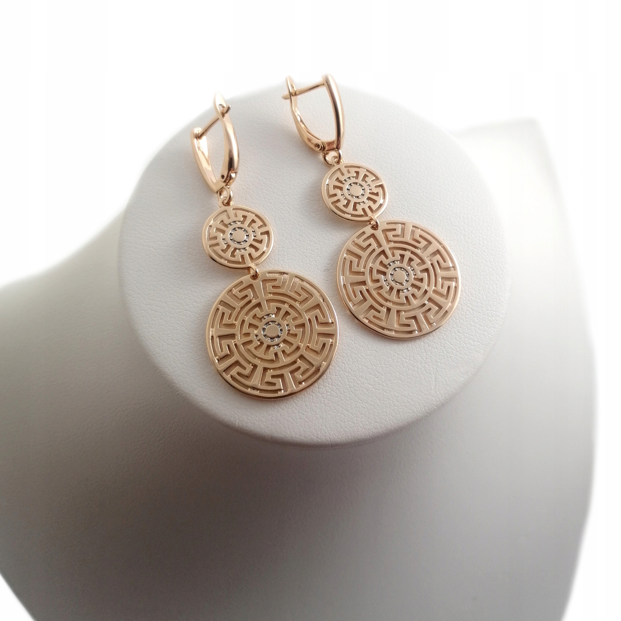 ZŁOTE KOLCZYKI GRECKIE STAL CHIRURGICZNA BIŻUTERIA NA 18 20 30 40 GWARANCJA Rodzaj Klasyczne Wyrób jubilerski