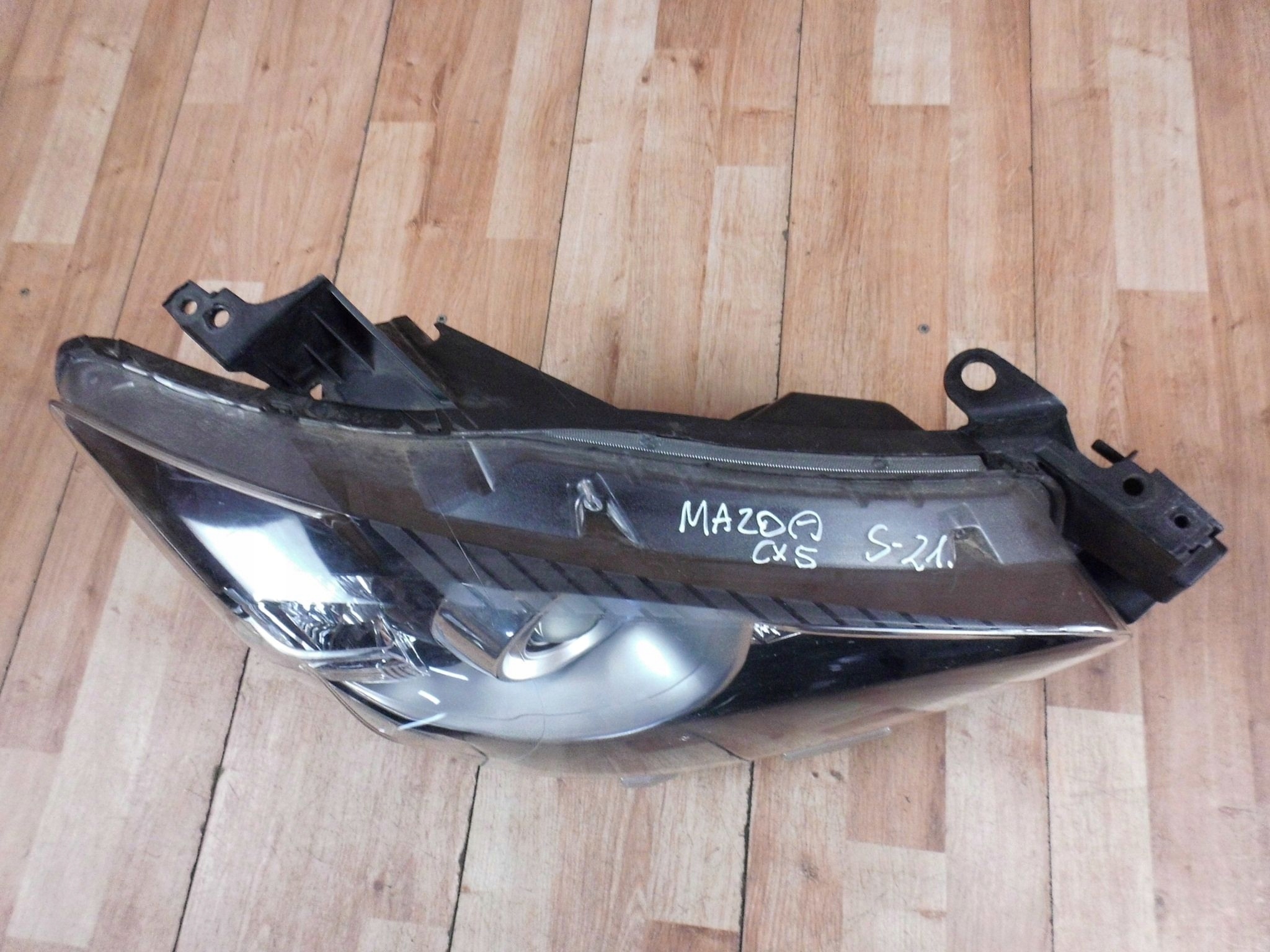 Mazda CX5 and 2012-2015 light right front front KD5351030F
