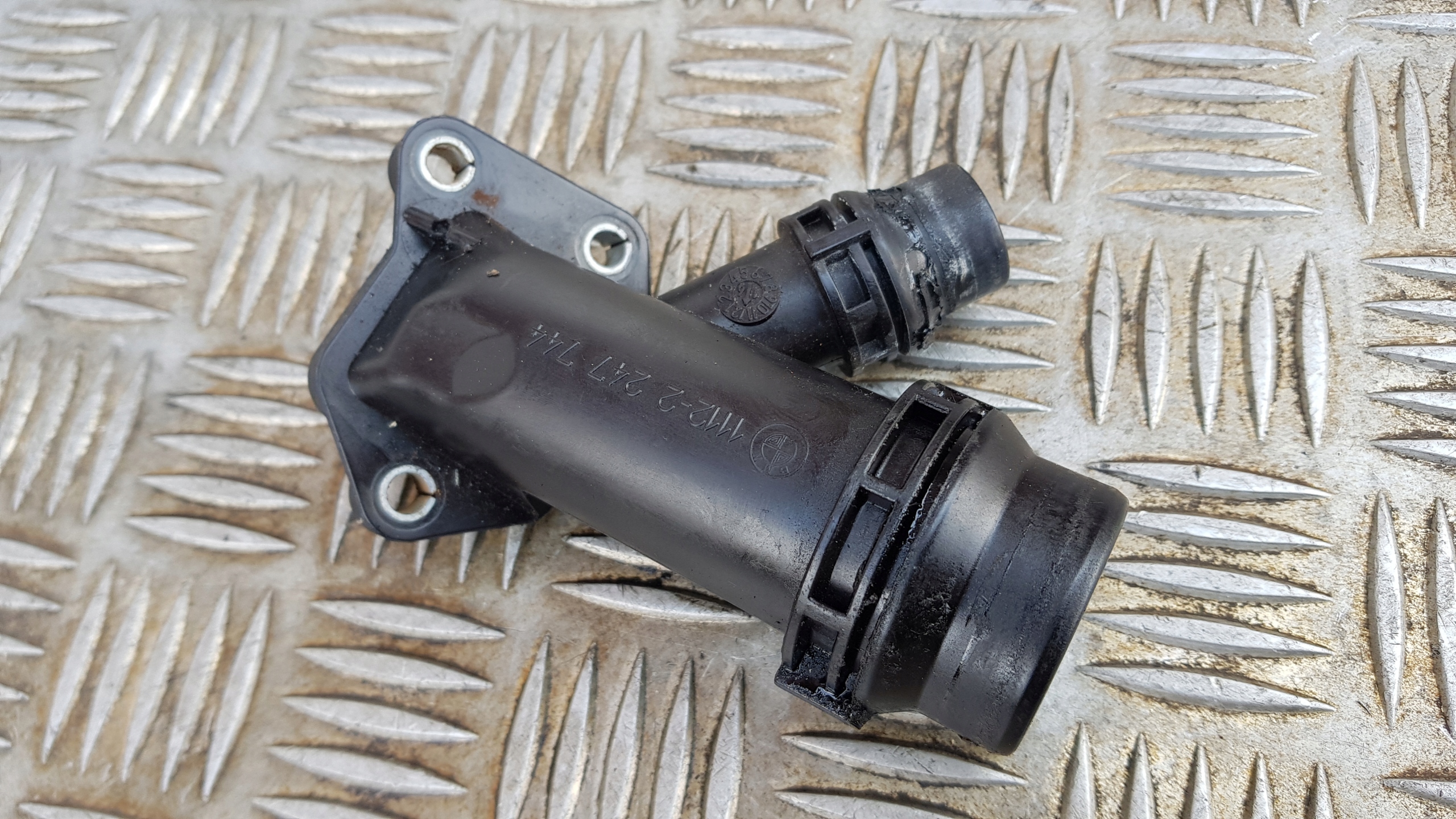 BMW E39 E46 E90 530D spojka vody