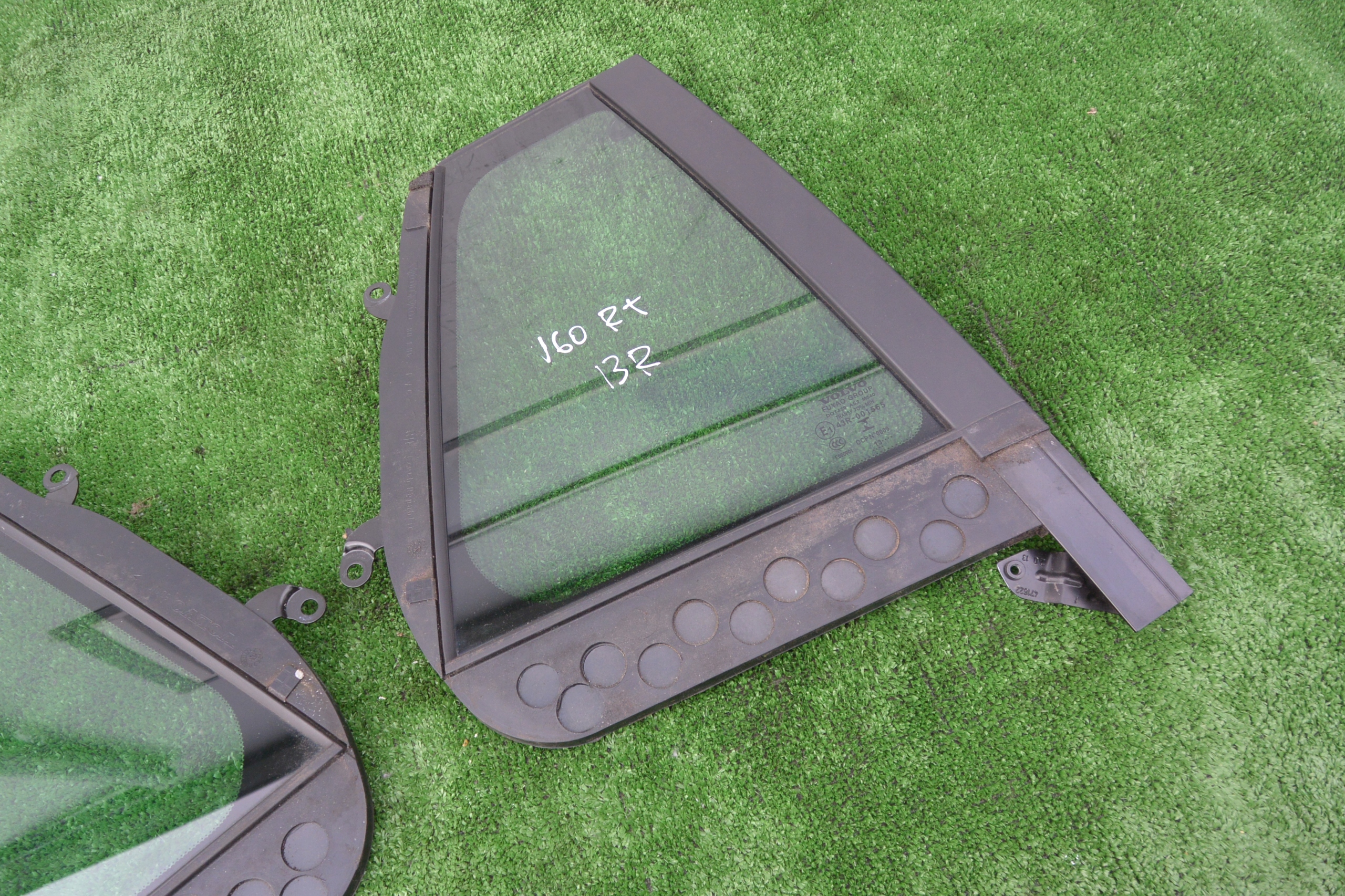 window rear part TROJKAT VOLVO V60 II LIFT