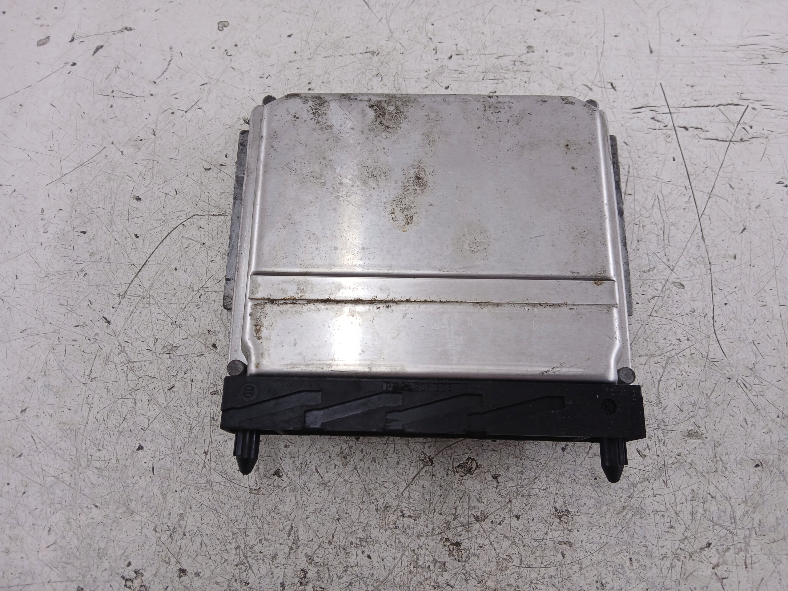 VOLVO V70 II 2.4 control unit of the engine 08627455A
