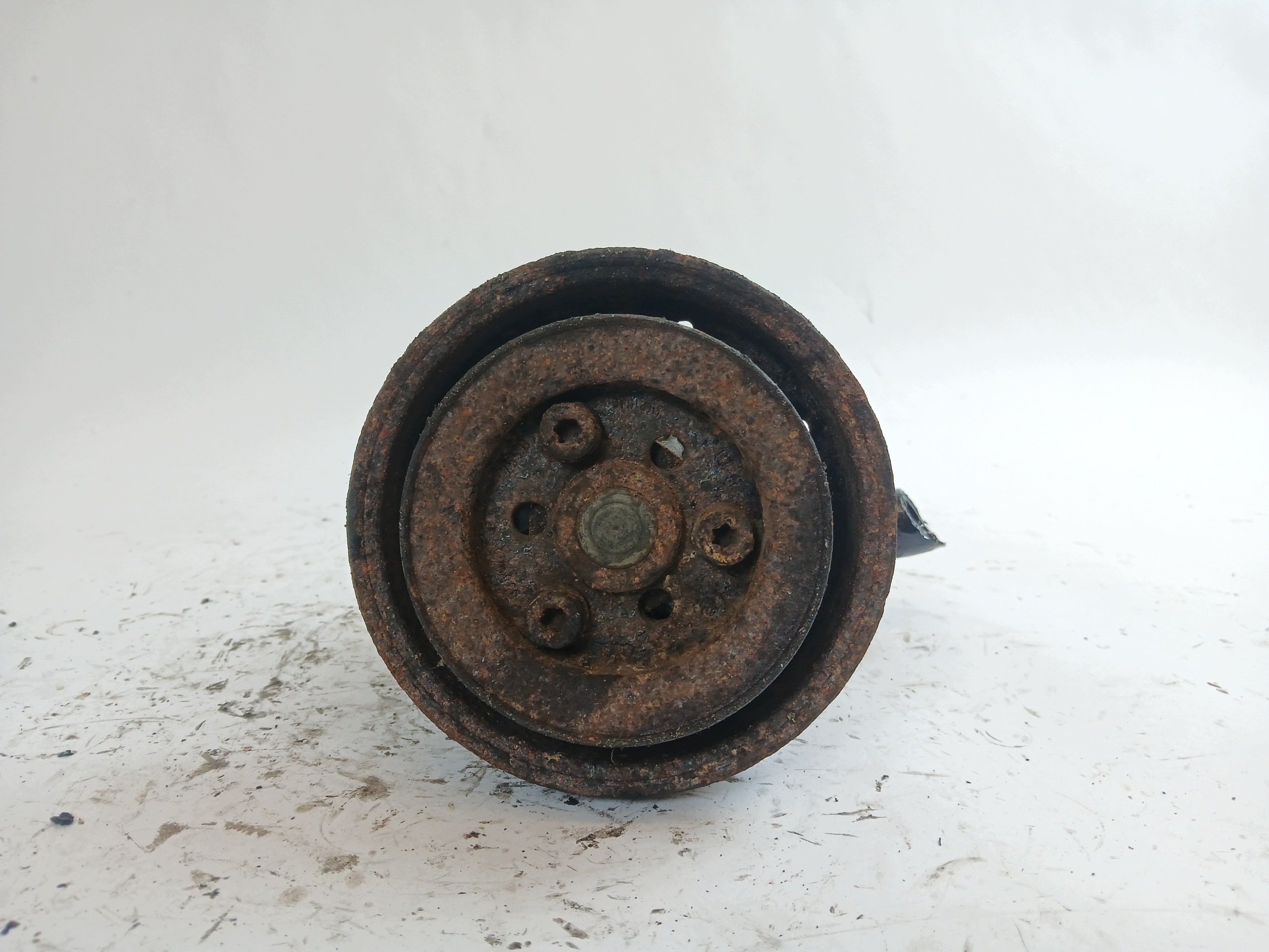 AUDI A4 B5 1.6 servo pumpa 8D0145155L 100 BAR