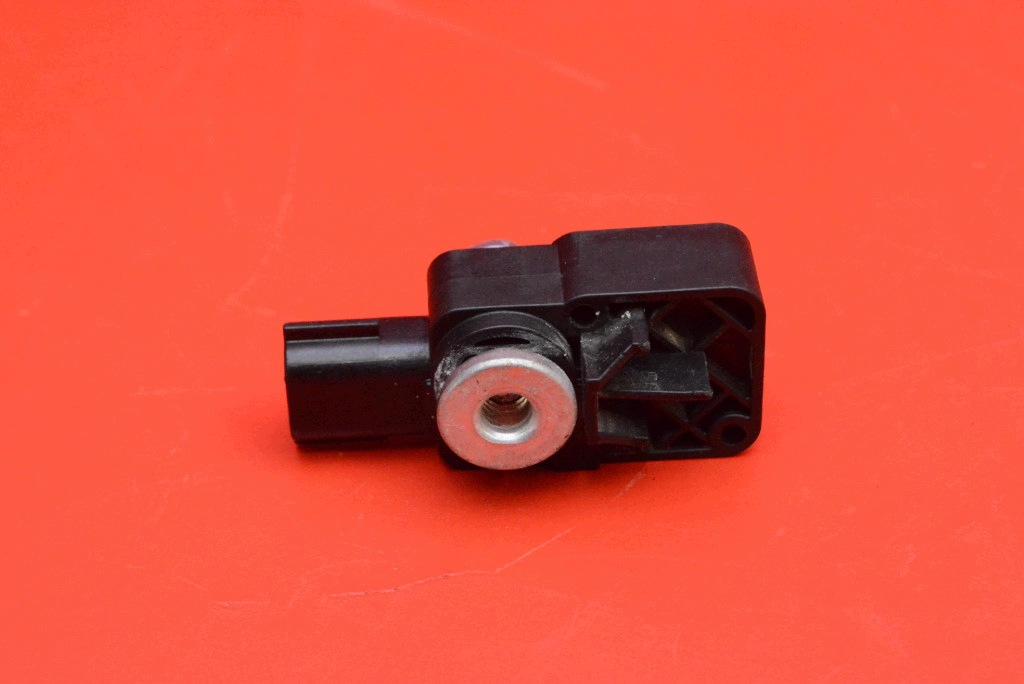 impact sensor door left front 988330738R RENAULT LATITUDE 1 and 10-14
