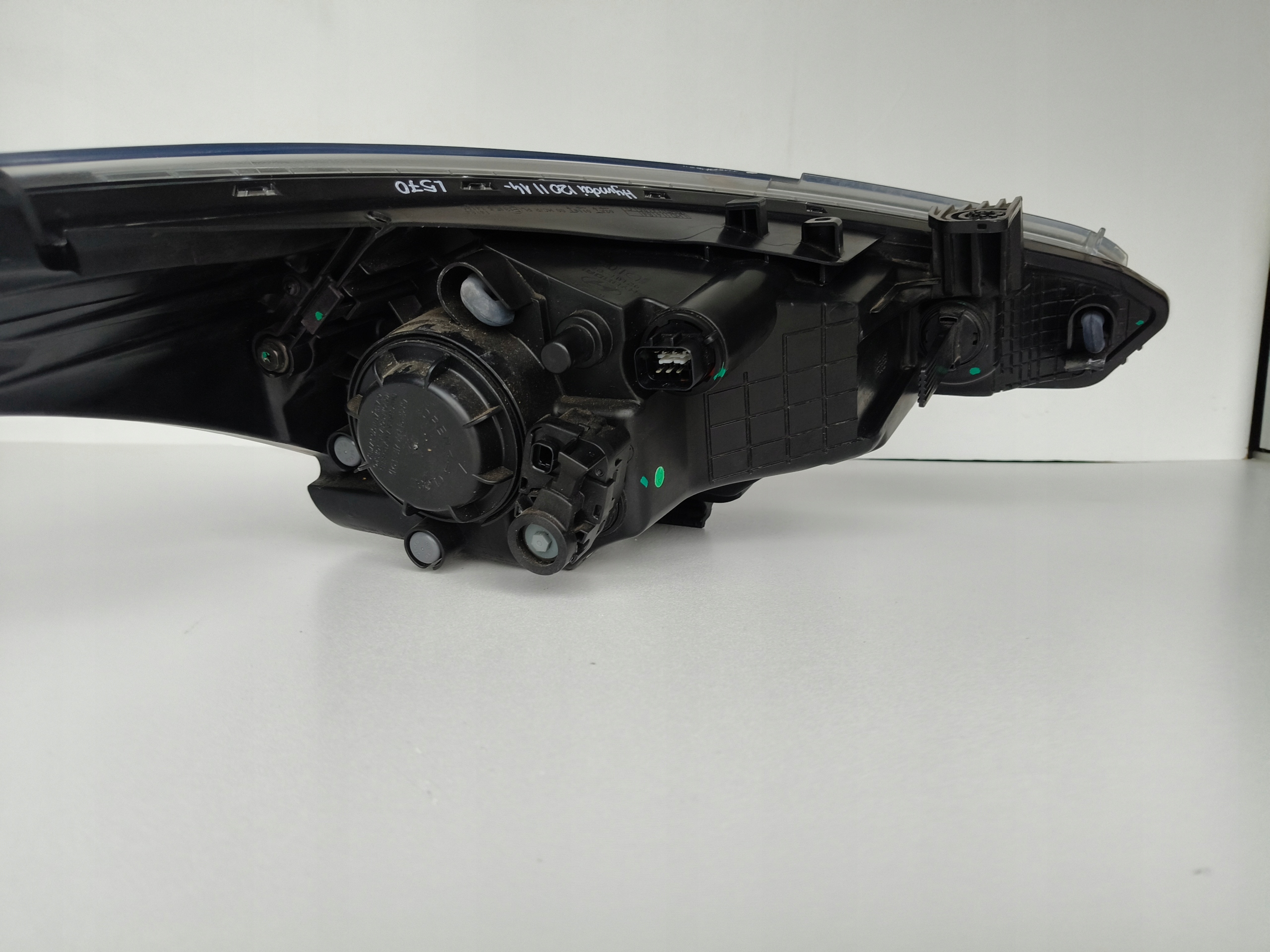 light left REFLEKTOR HYUNDAI I20 II 14