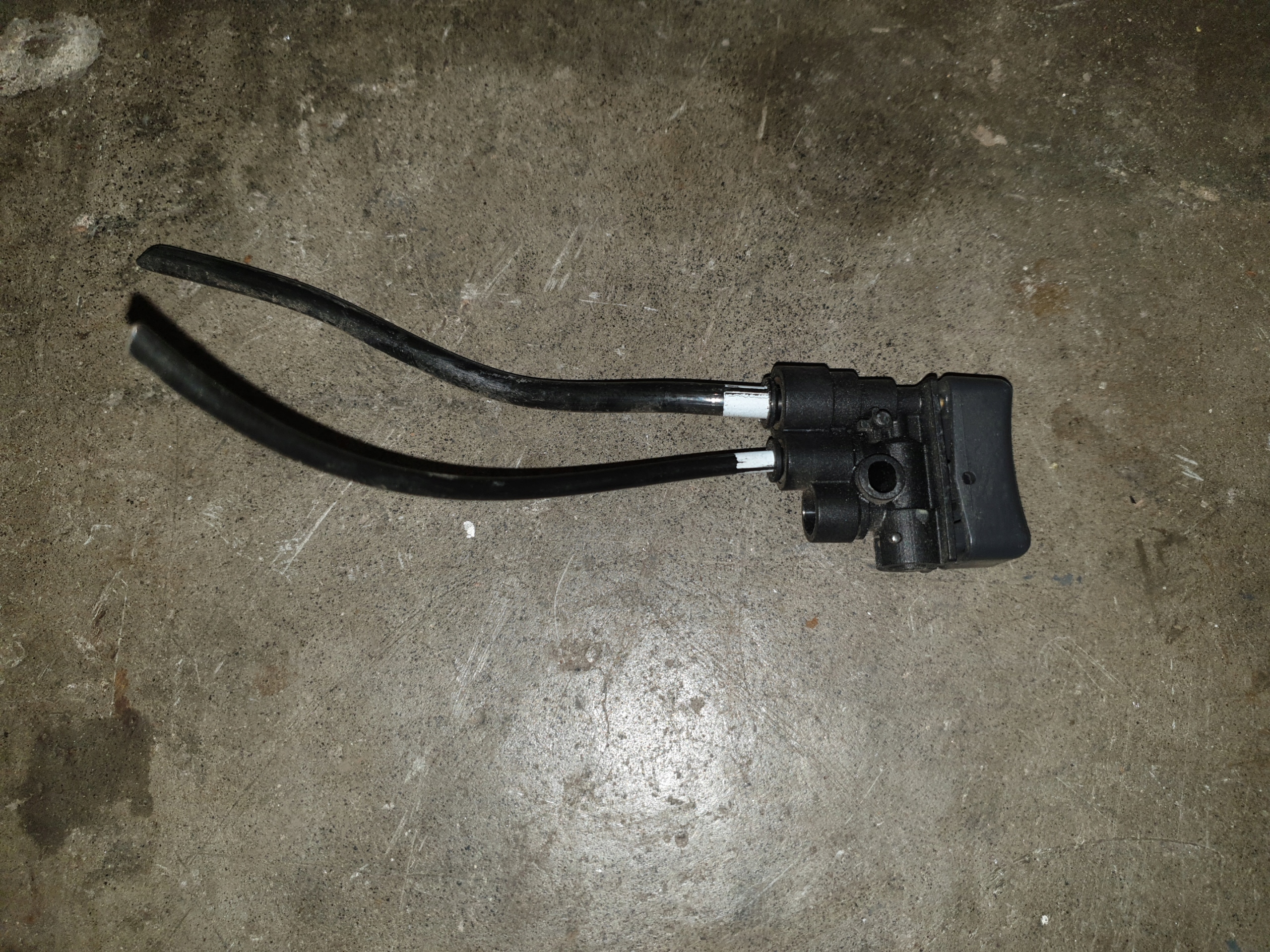 0004668291 - ACTROS MP3 AXOR ATEGO РЕГУЛЮЮЧИЙ КЛАПАН РУЛЬОВОГО УПРАВЛІННЯ