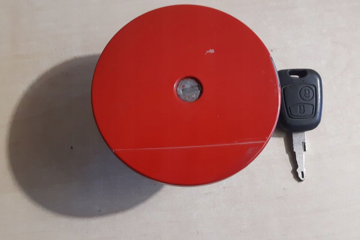 KOREK WLEWU PALIWA PEUGEOT 206 + KLUCZ ORYGINAŁ KOLOR CZERWONY
