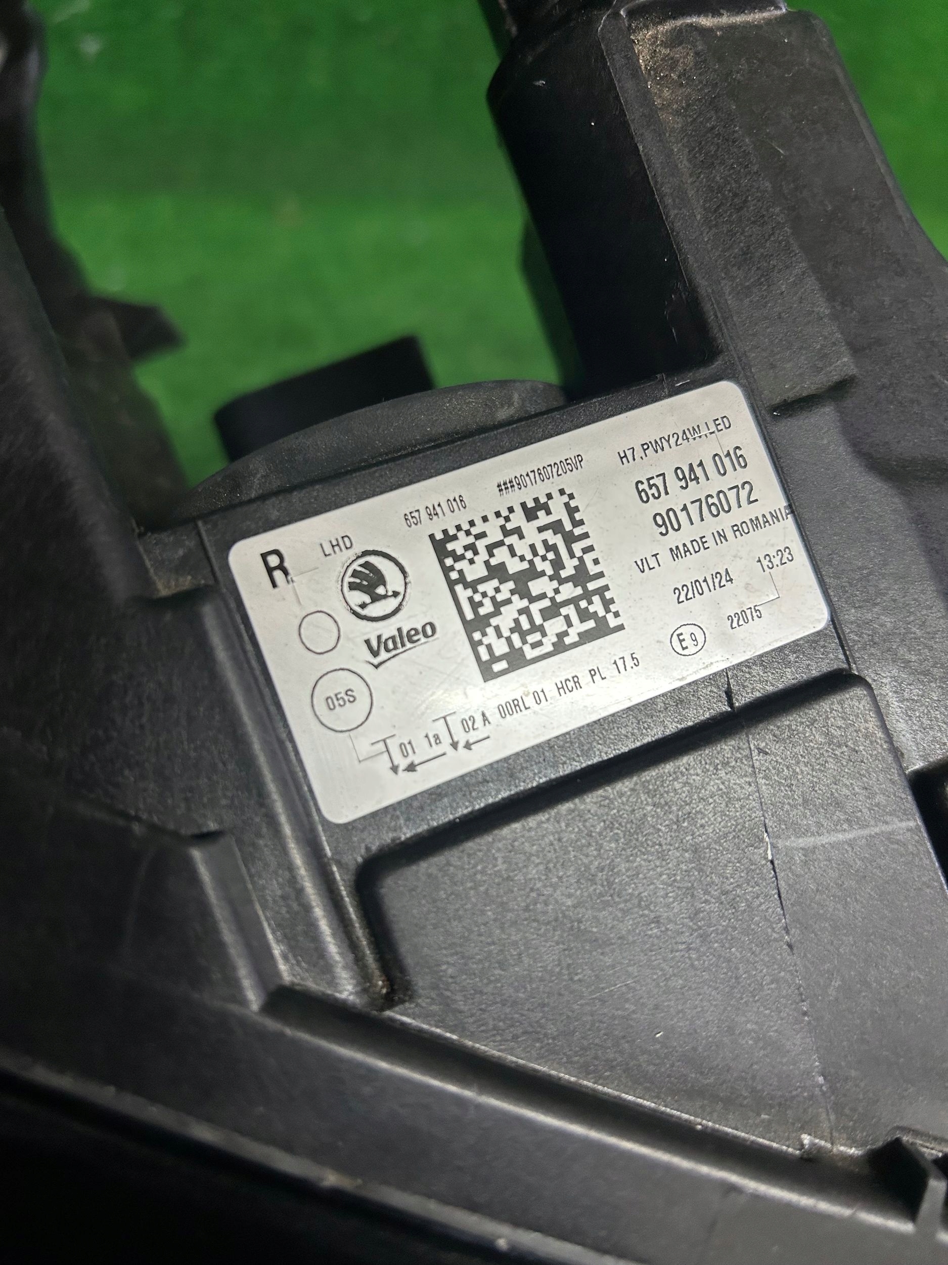 REFLEKTOR right SKODA SCALA FULL LED