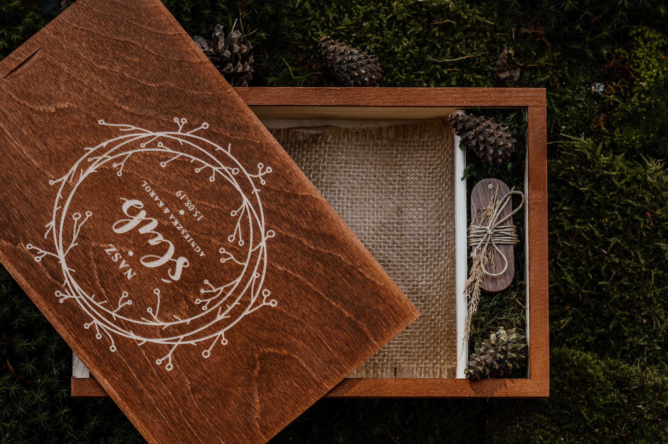 JUTA do PUDEŁKO NA ZDJĘCIA ODBITKI na wymiar Model 23-15