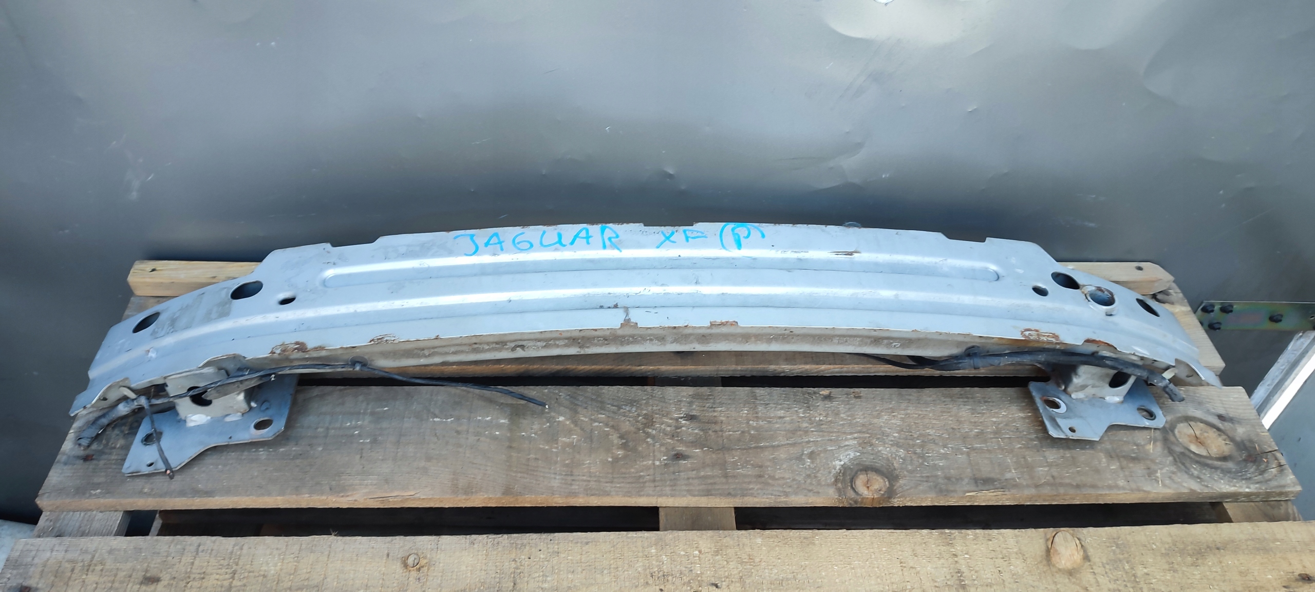 bumper support front front Jaguar XF250 MEE