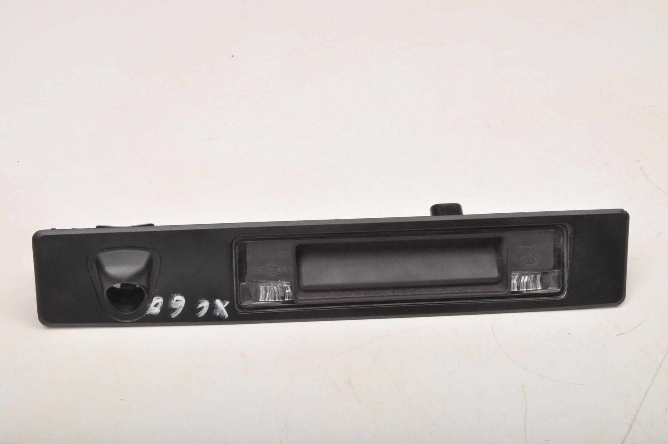 VOLVO XC60 II MIKROSTYK KLAPY TYŁ TYLNEJ POD KAMERĘ 31689583