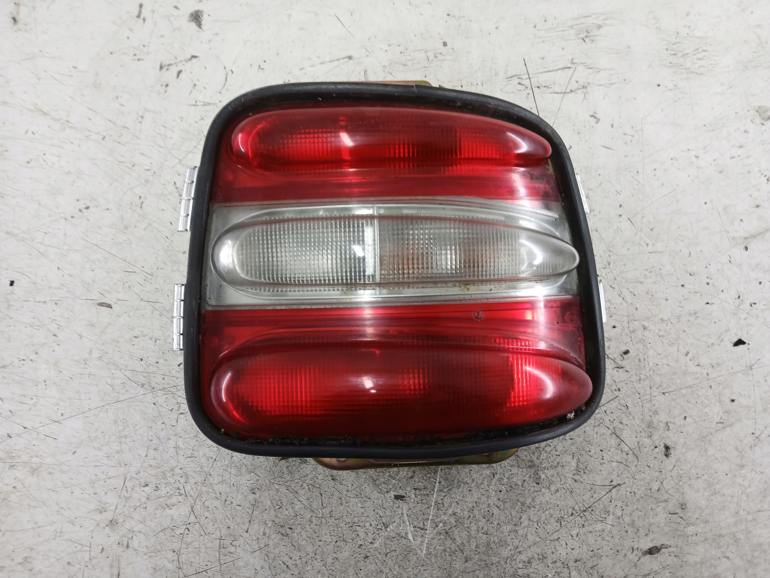 FIAT BRAVA and light right rear part