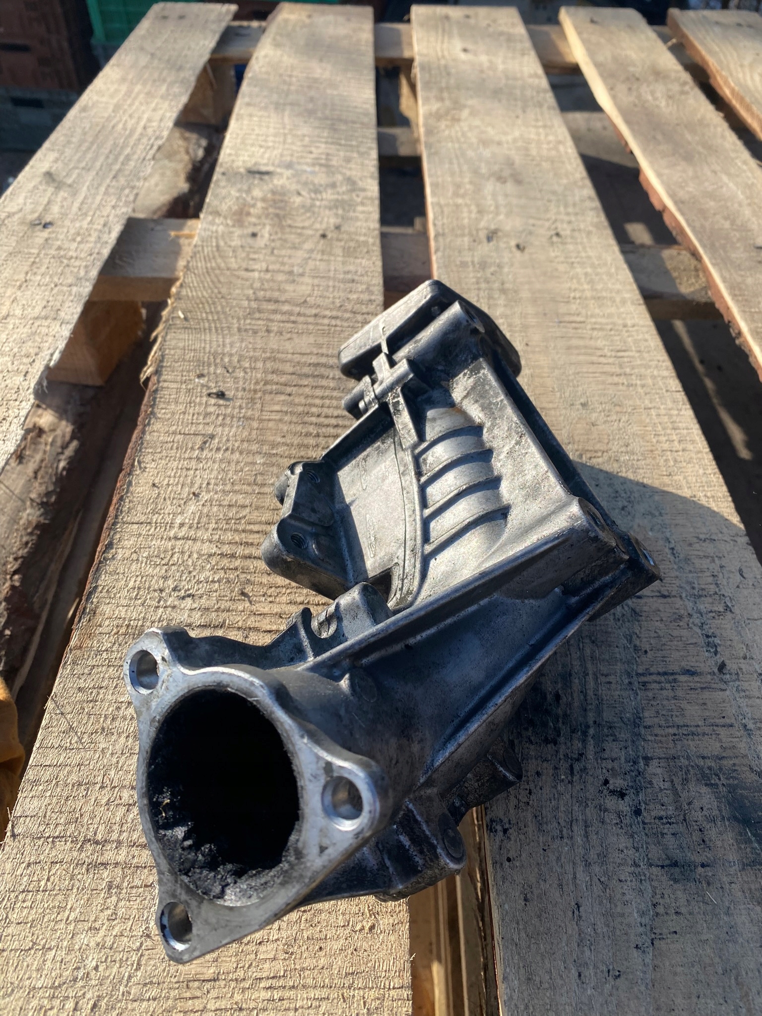 pipe header pipe EGR valve OPEL ZAFIRA 1.7CDTI 8973858235