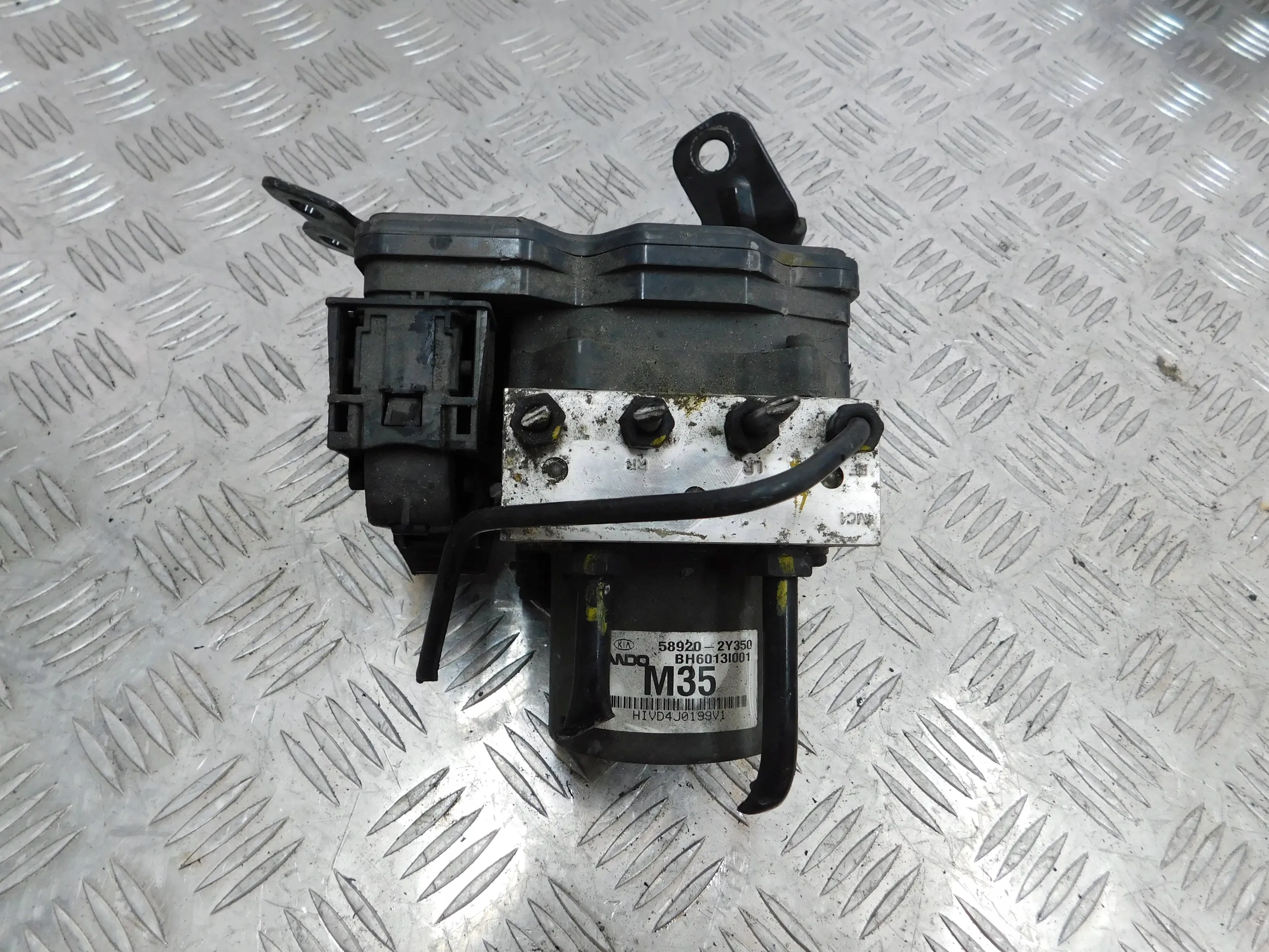 pump ABS HYUNDAI IX35 58920-2Y350